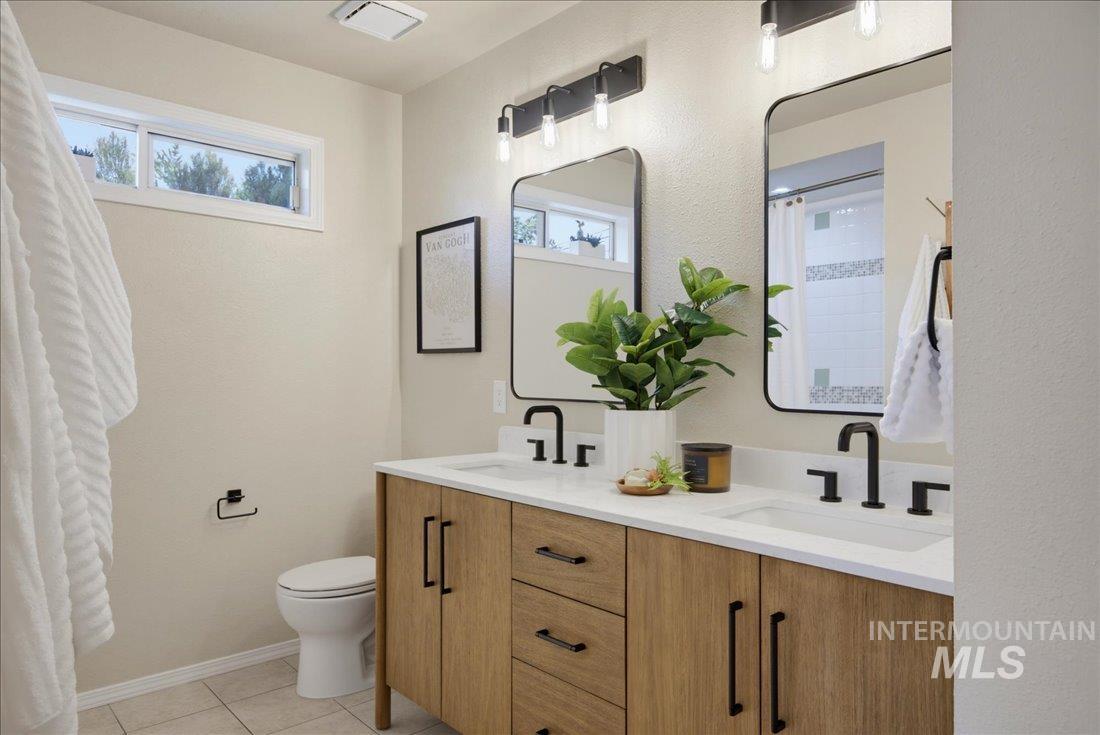 403 W Arizona Ln Property Photo 20