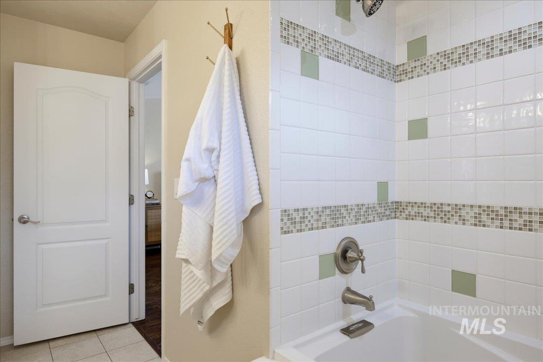 403 W Arizona Ln Property Photo 22