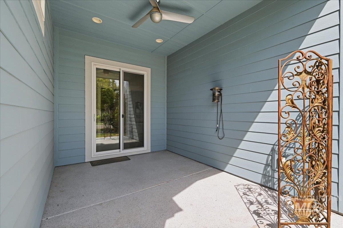 6151 N Winward Lane Property Photo 32
