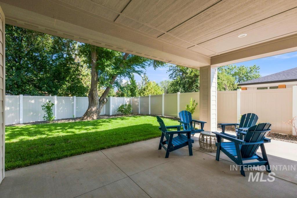 1250 N Parkshire Way Property Photo 36