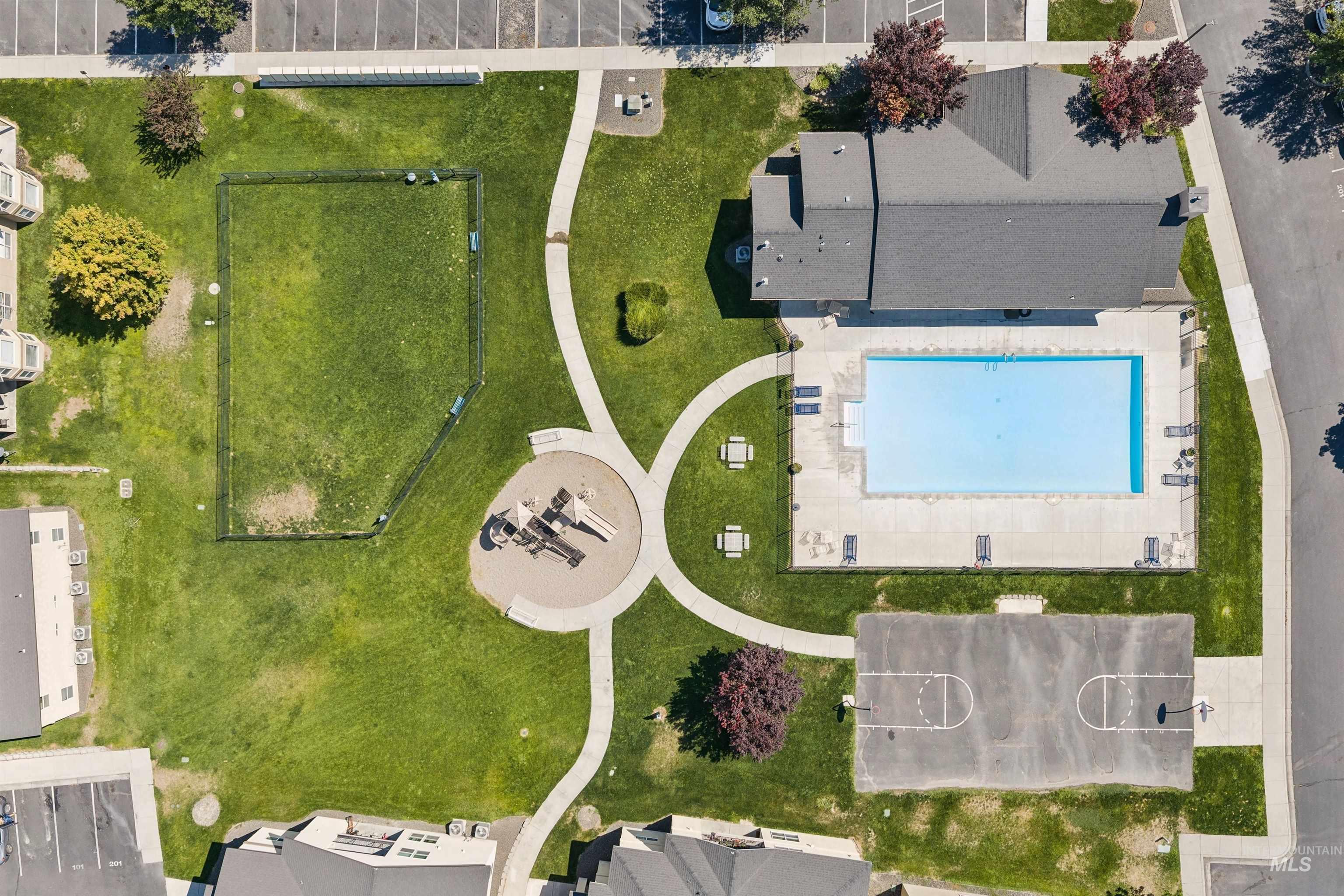 11187 W Brassy Cove Loop