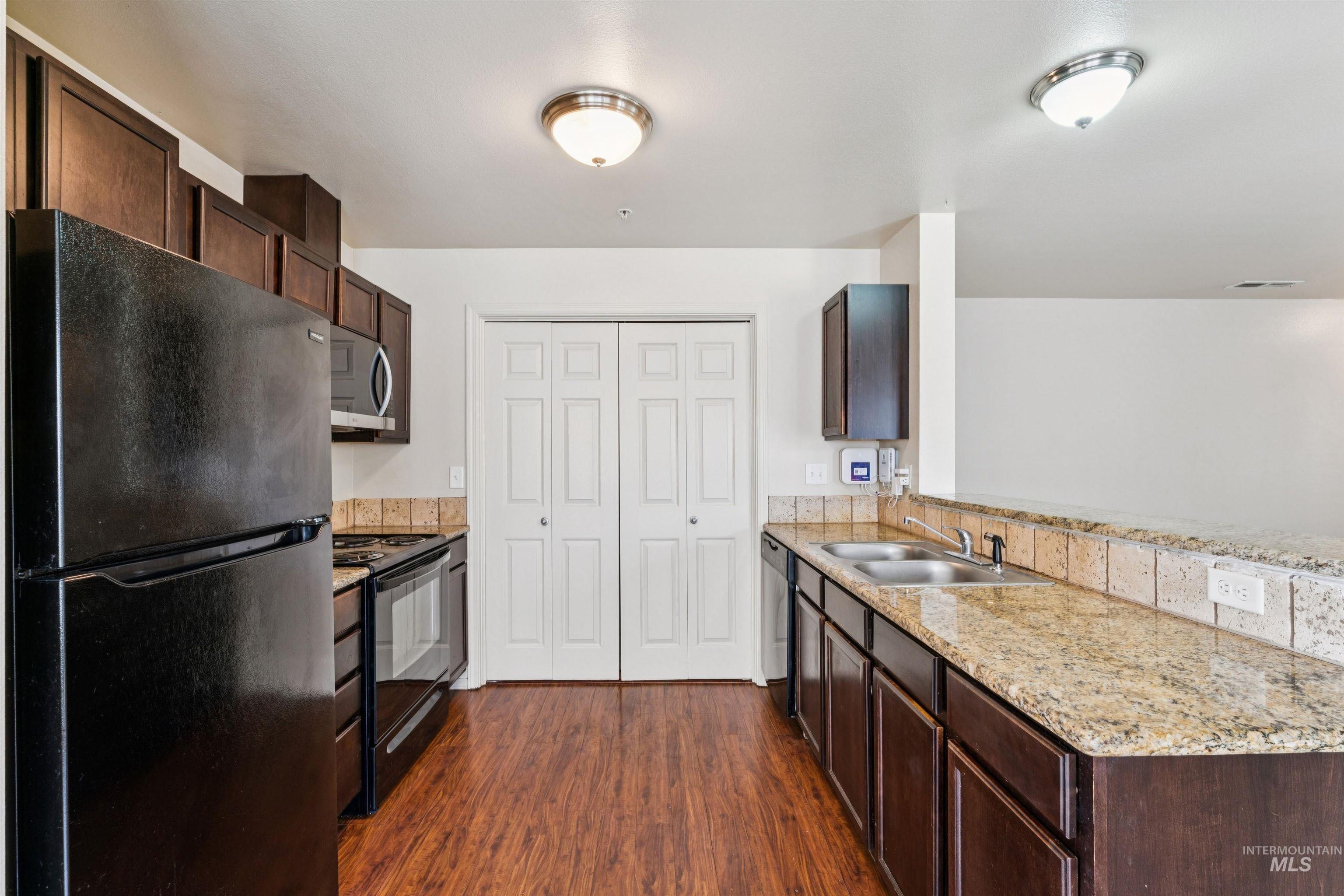 11187 W Brassy Cove Loop Property Photo 5