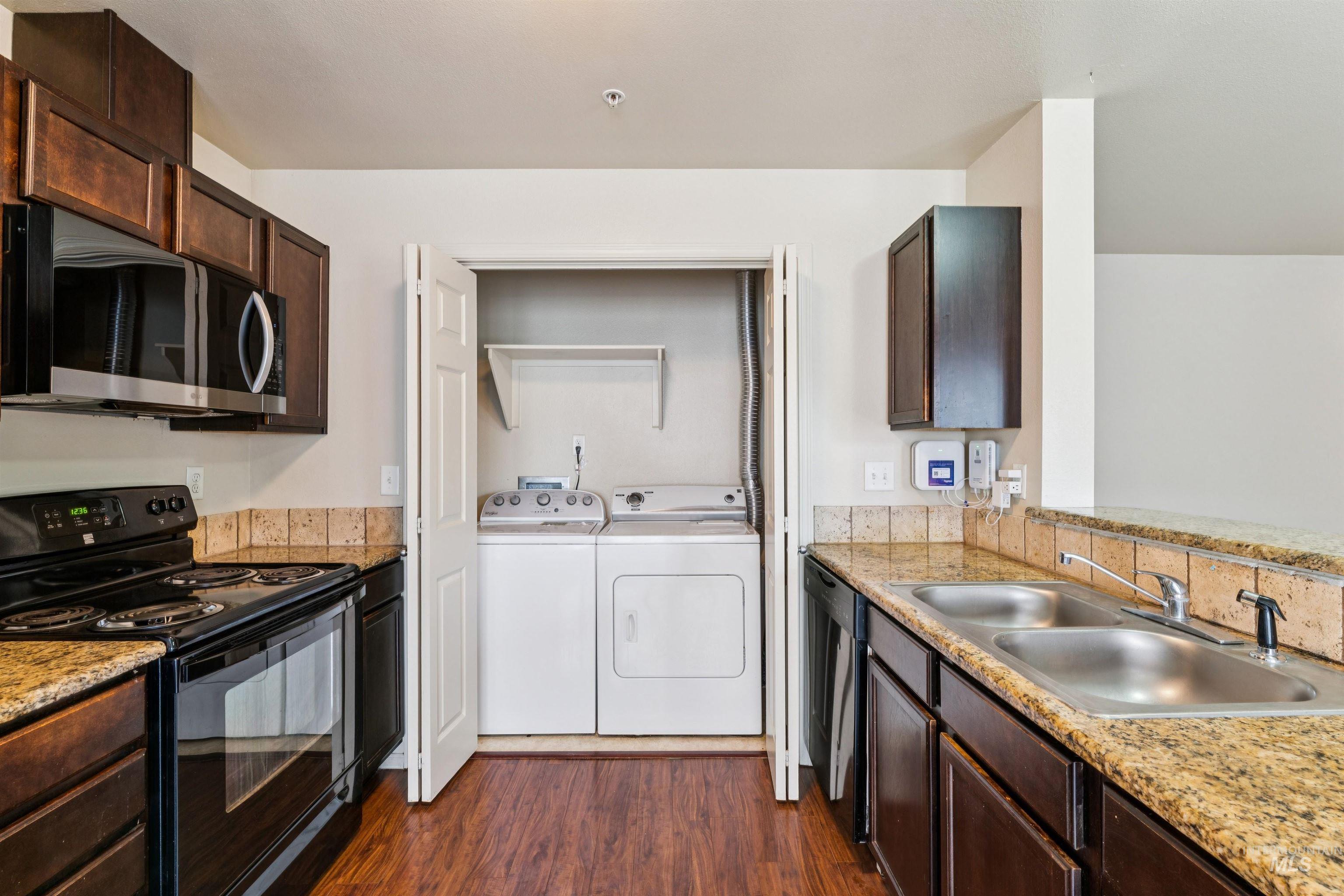 11187 W Brassy Cove Loop Property Photo 7