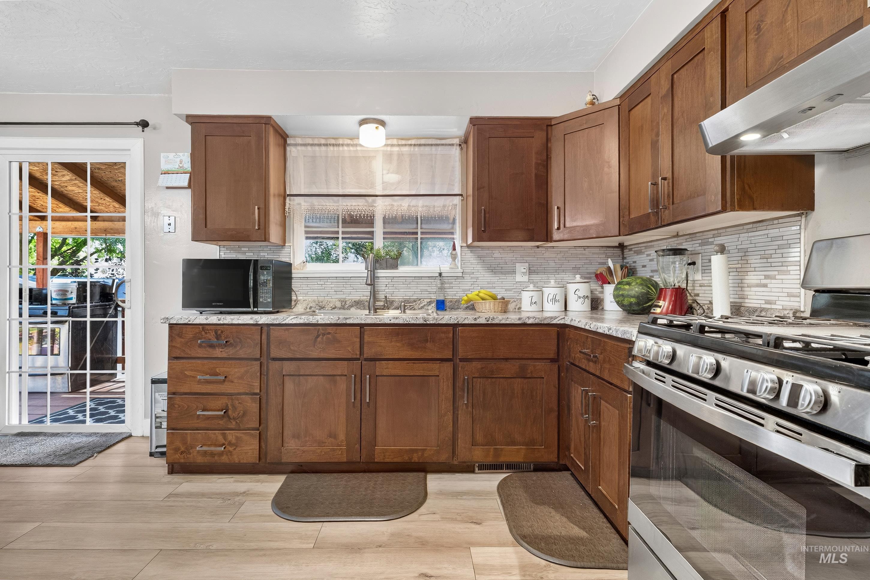 516 N Kimball Ave Property Photo 12
