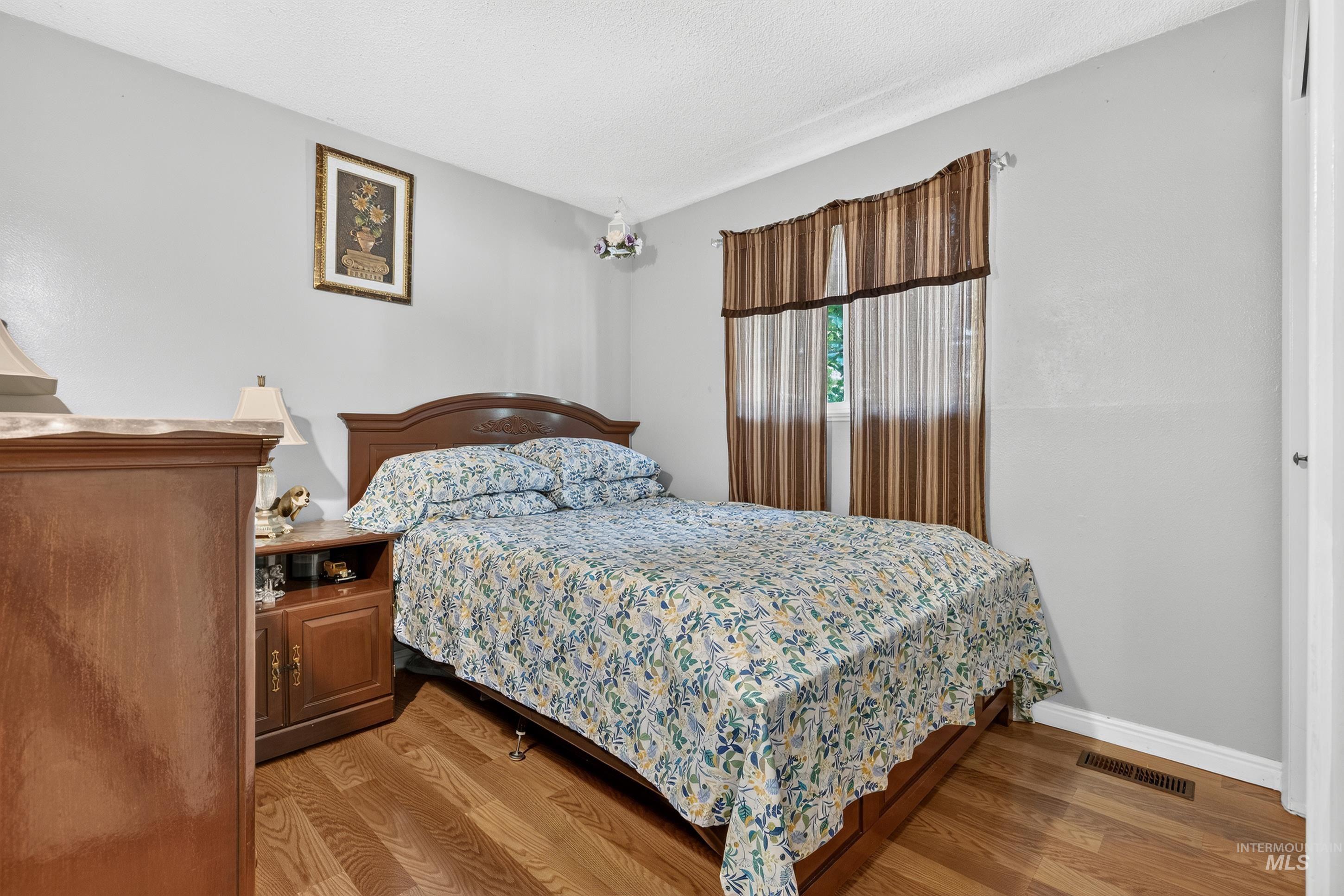 516 N Kimball Ave Property Photo 14