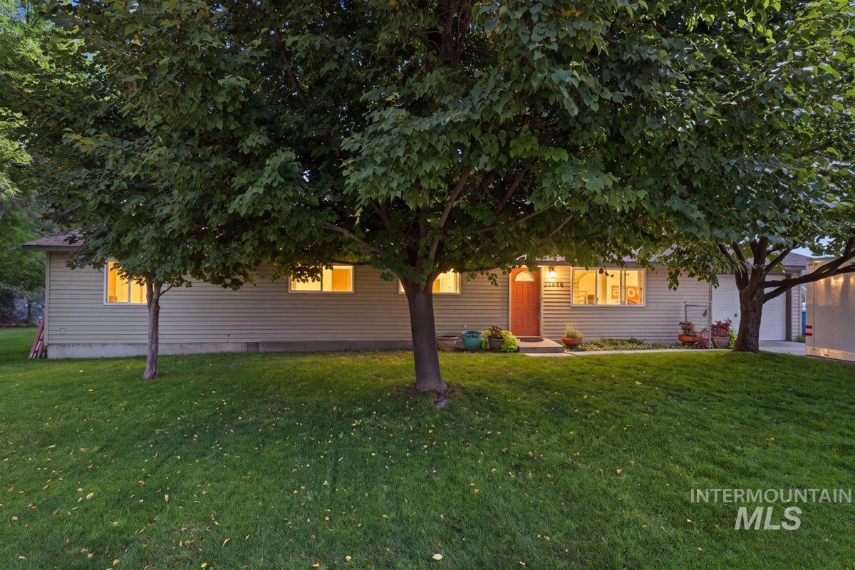 12648 S Sonora Ave Property Photo 3