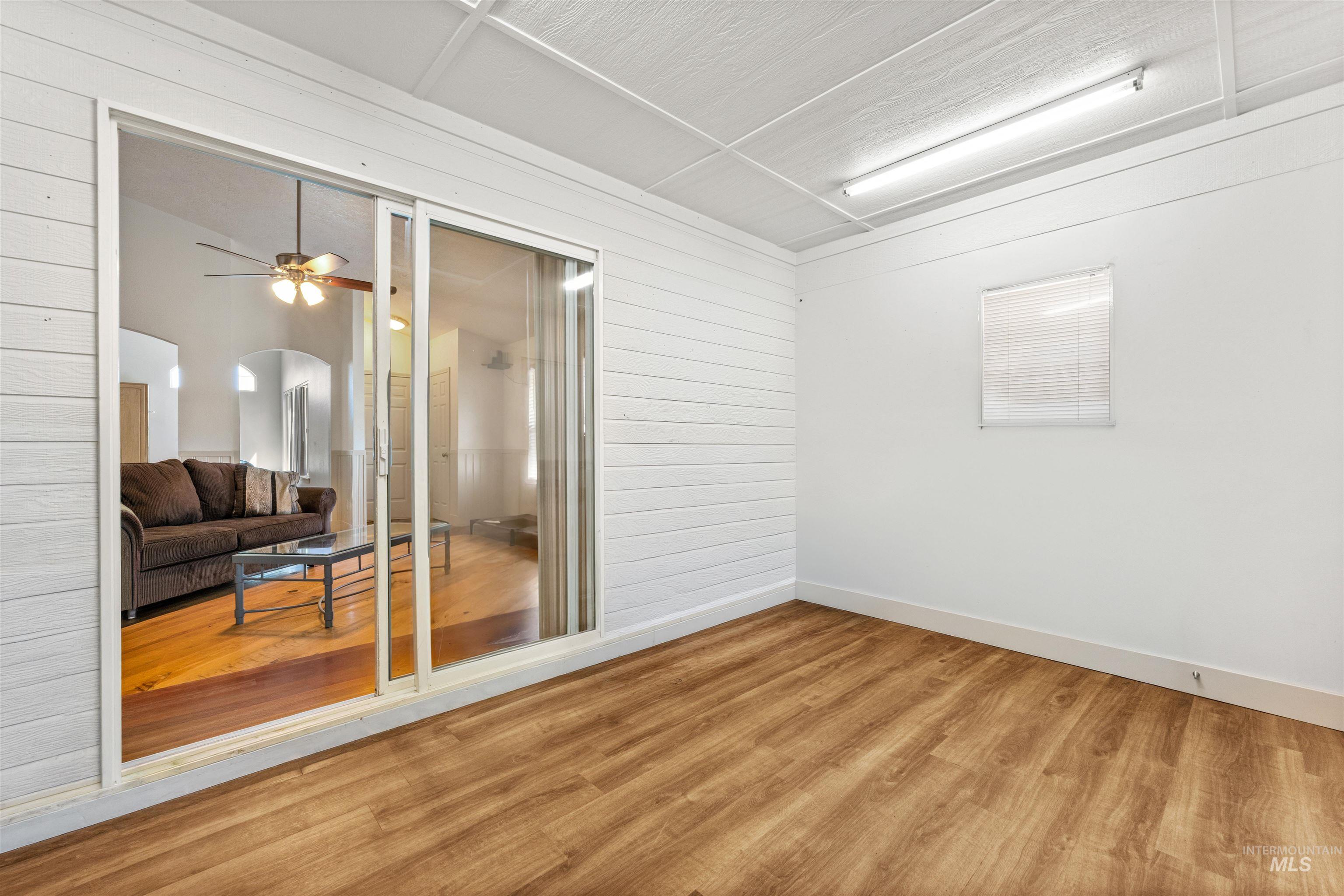 677 N Shady Grove Way Property Photo 17