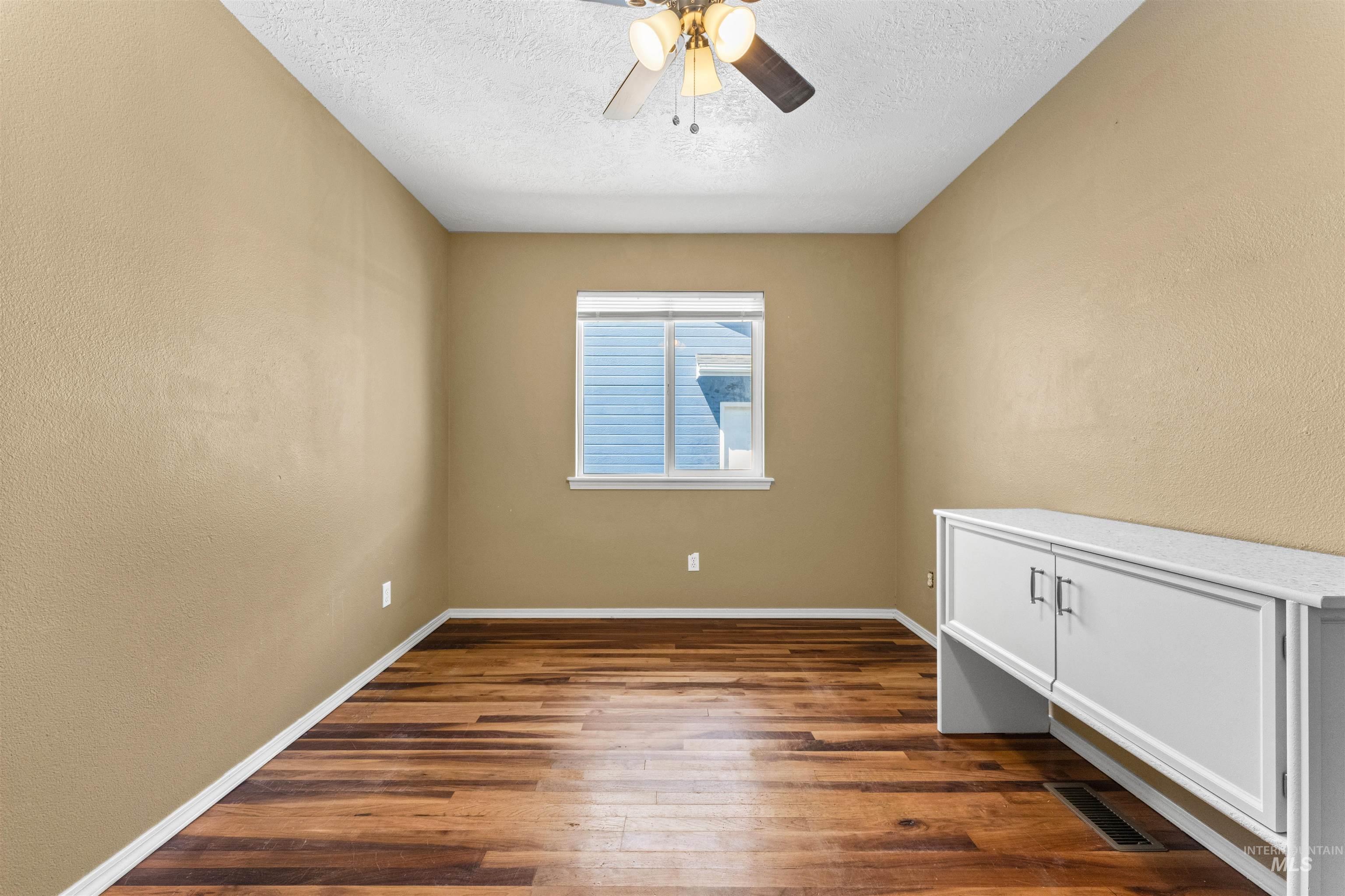 677 N Shady Grove Way Property Photo 19