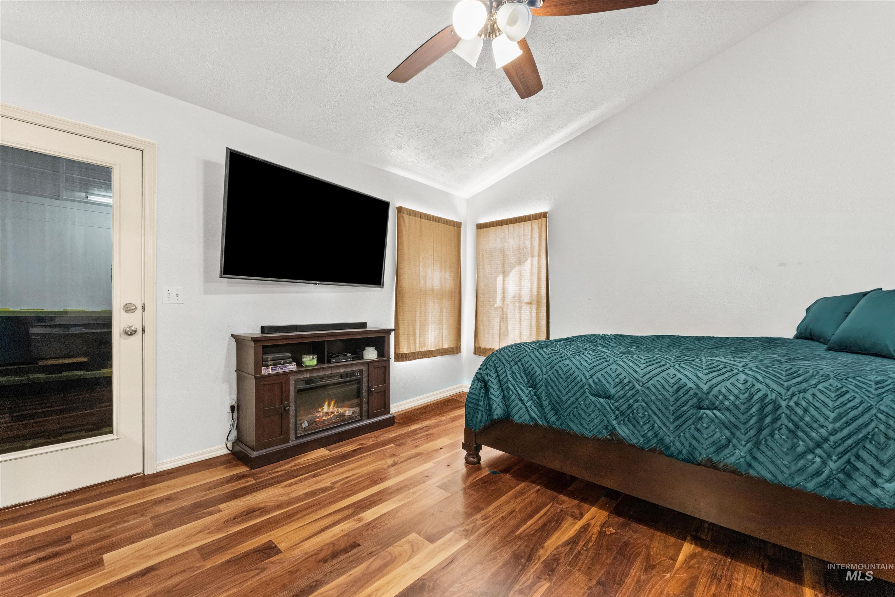 677 N Shady Grove Way Property Photo 26