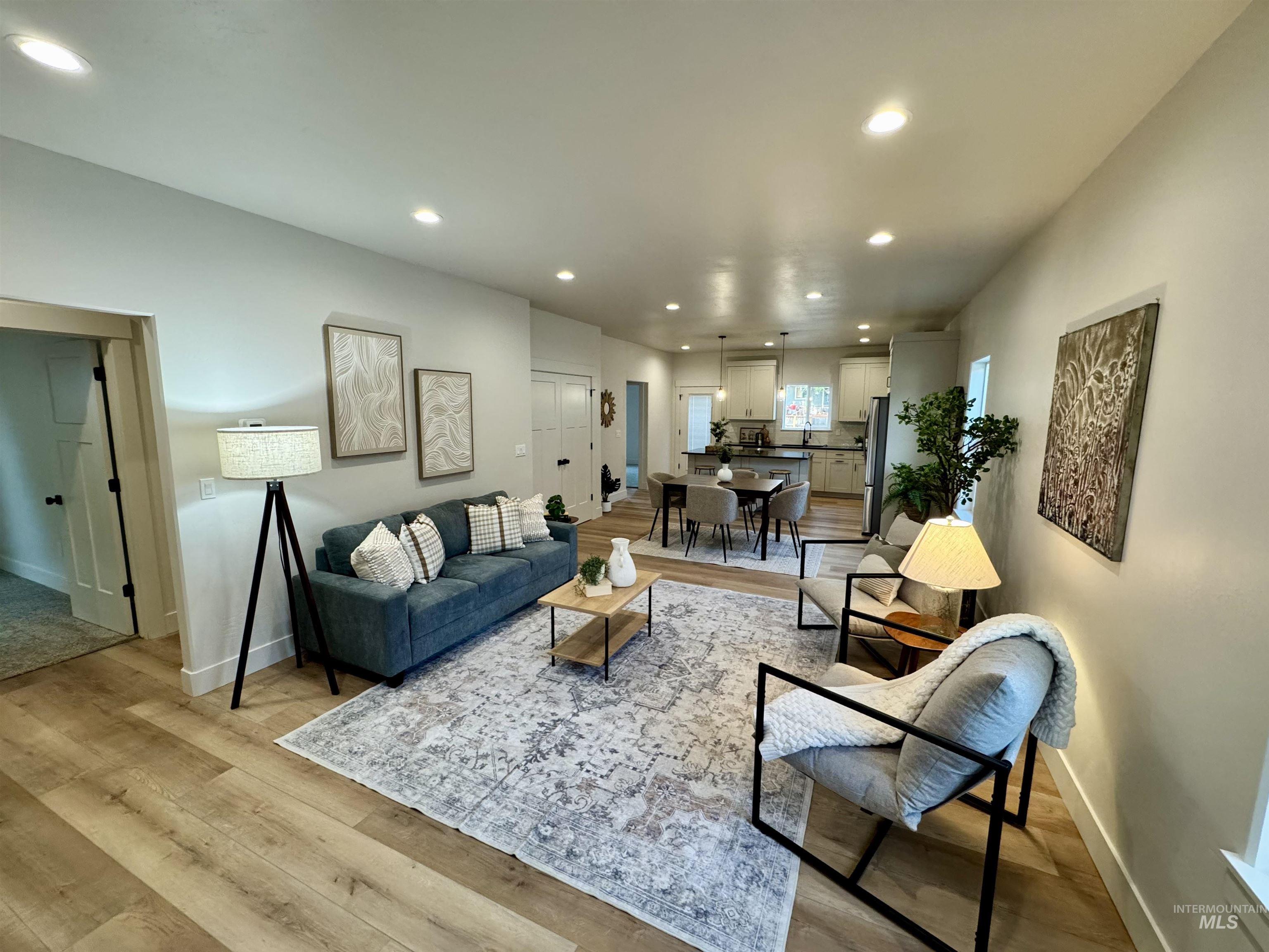 455 E C Avenue Property Photo 1