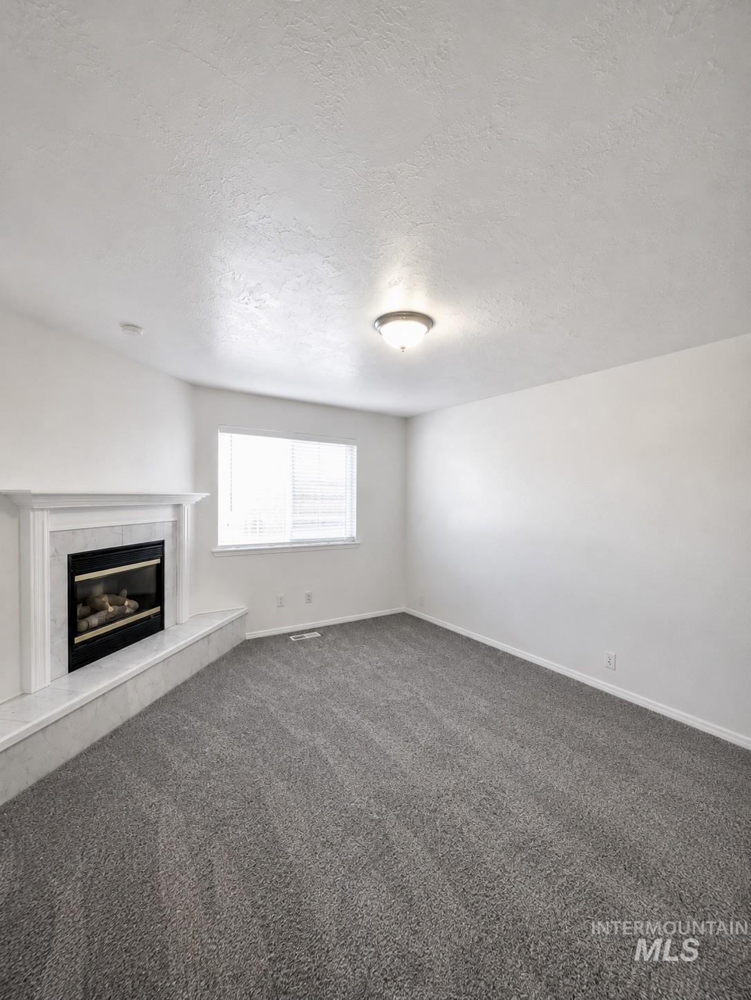528 Pennsylvania Ct Property Photo 17