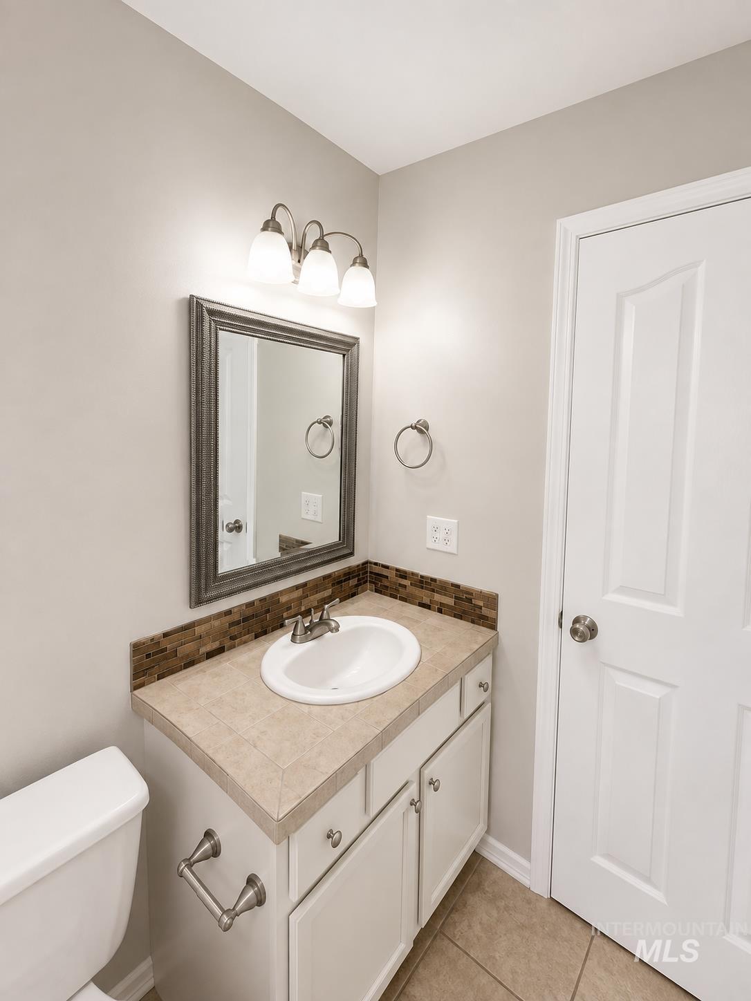 528 Pennsylvania Ct Property Photo 21