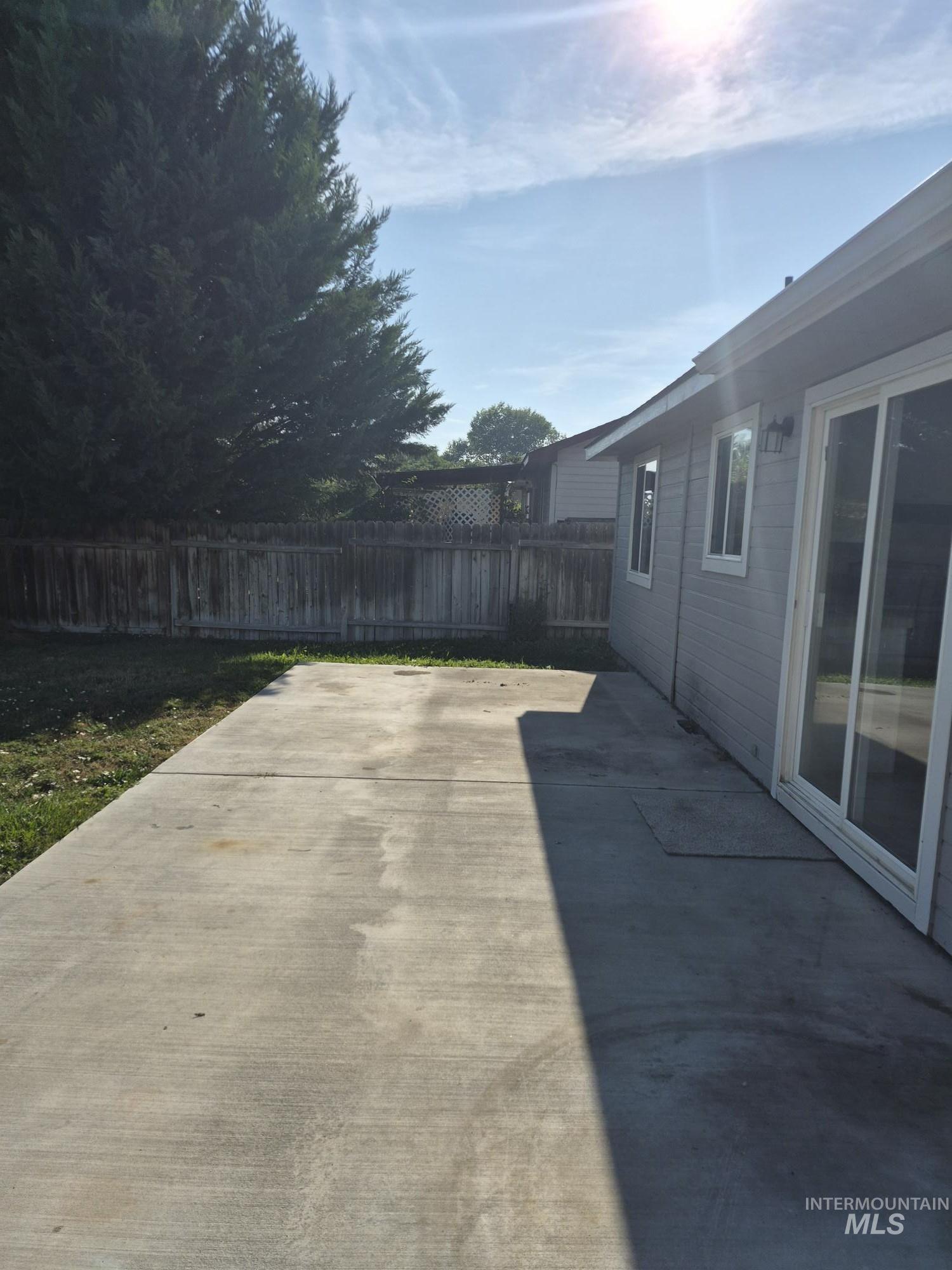 528 Pennsylvania Ct Property Photo 27