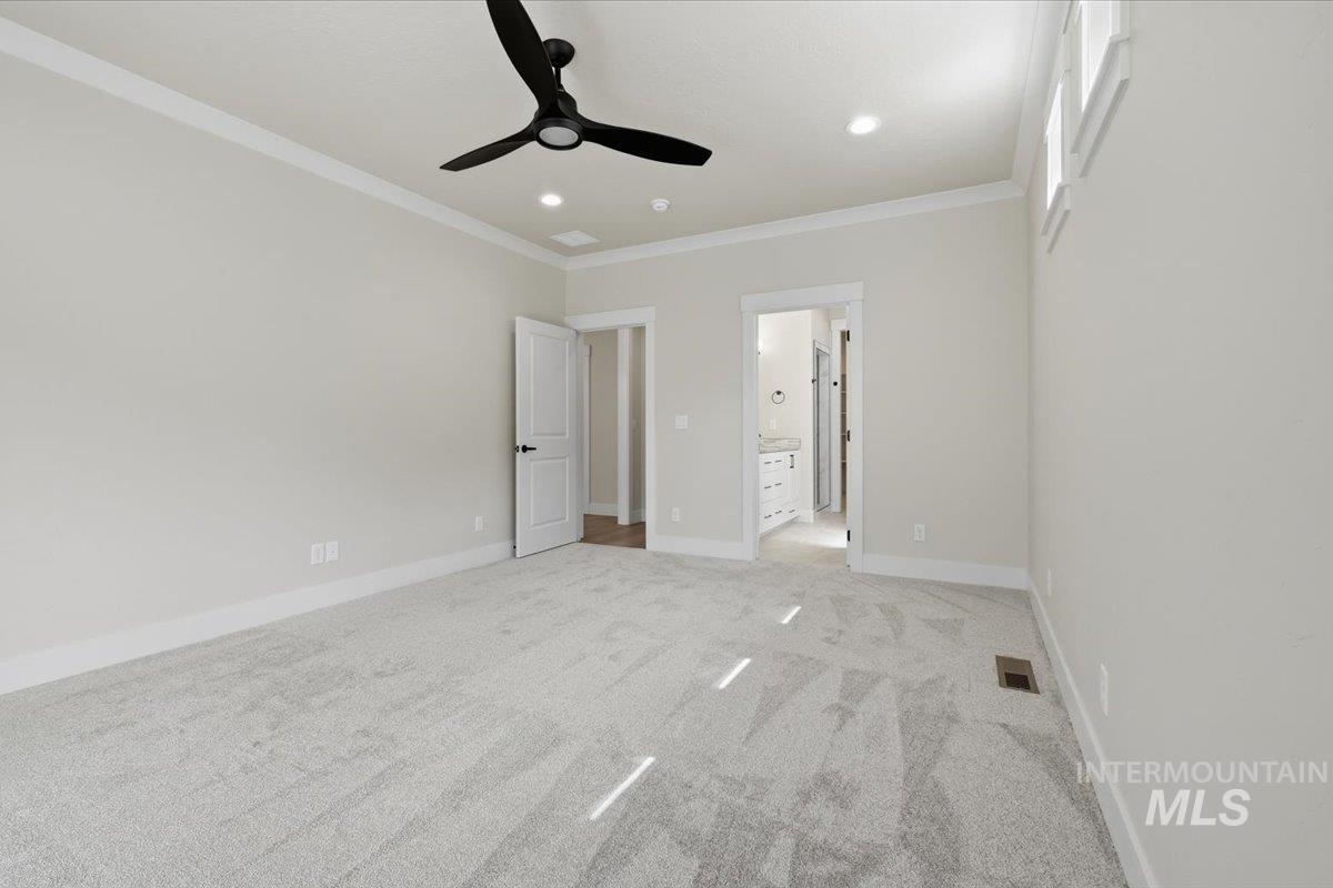 9407 S Esmeralda Ave Property Photo 28