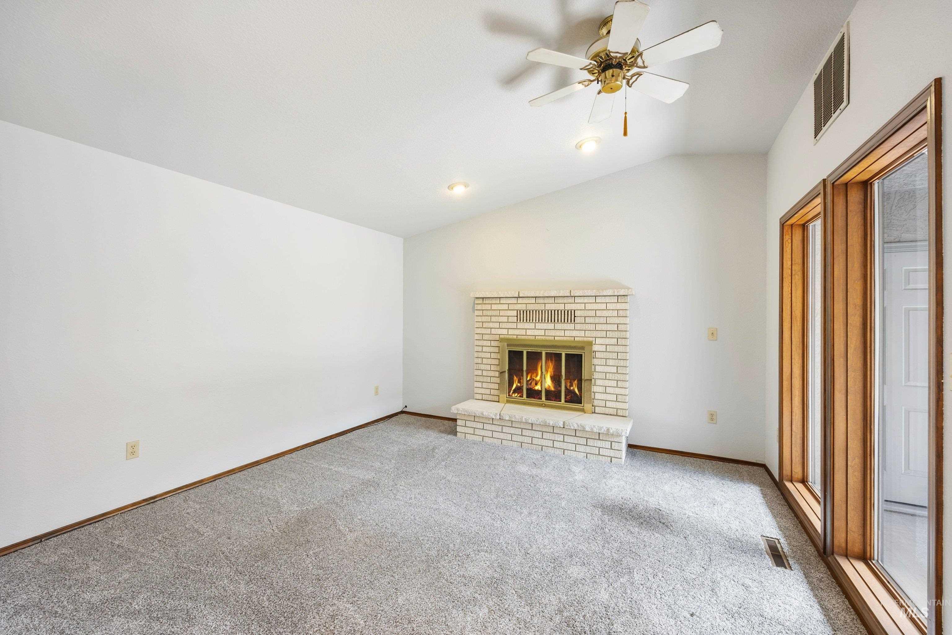 1518 S Kimball Ave Property Photo 6