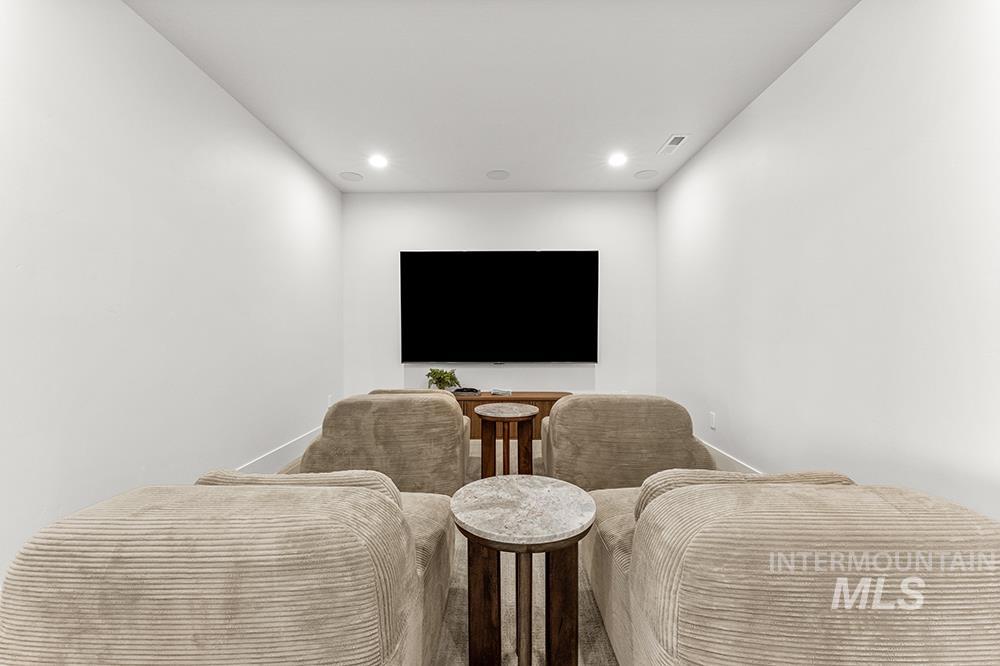 7110 N Cairnhill Way Property Photo 23