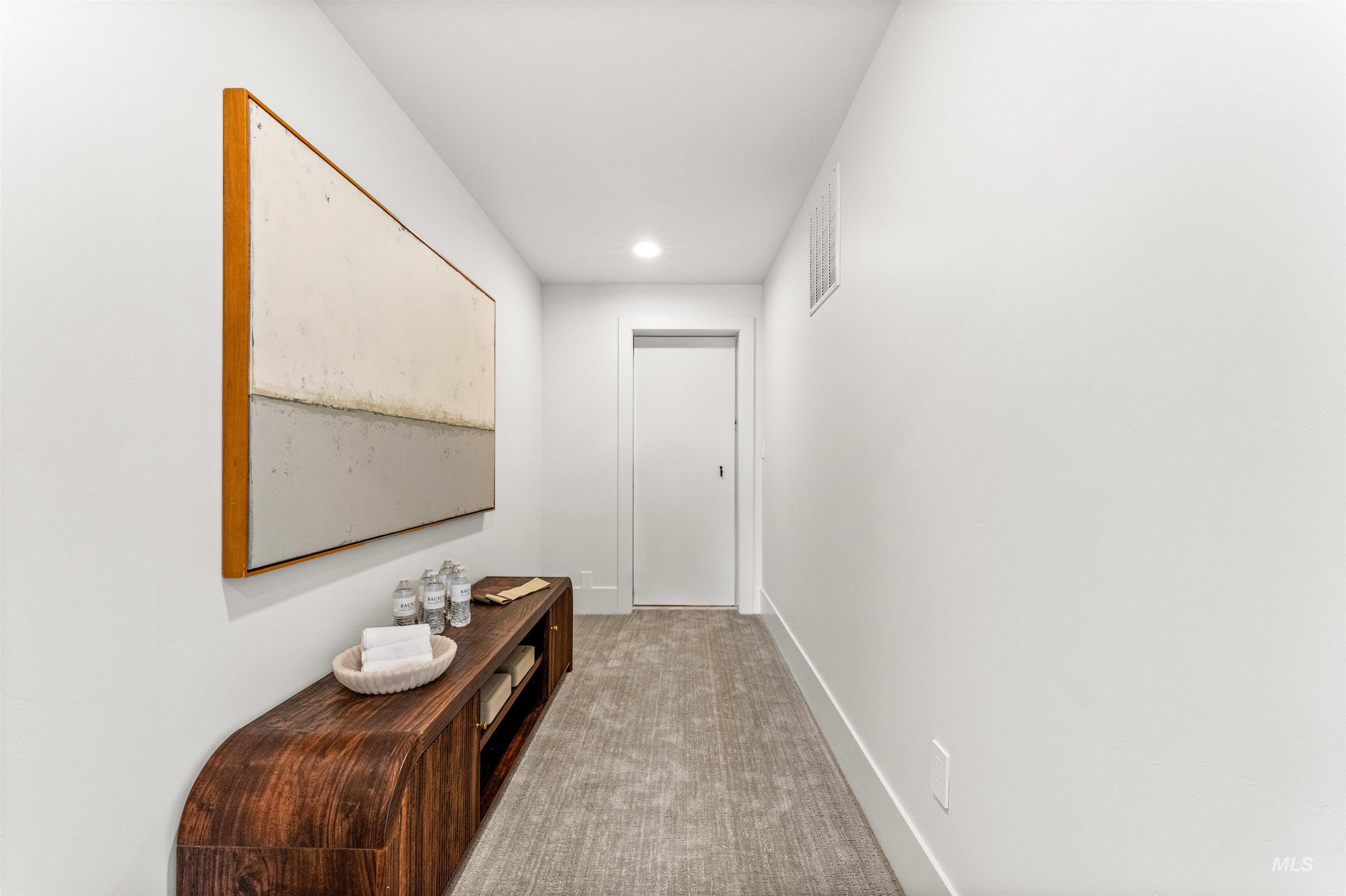7110 N Cairnhill Way Property Photo 35