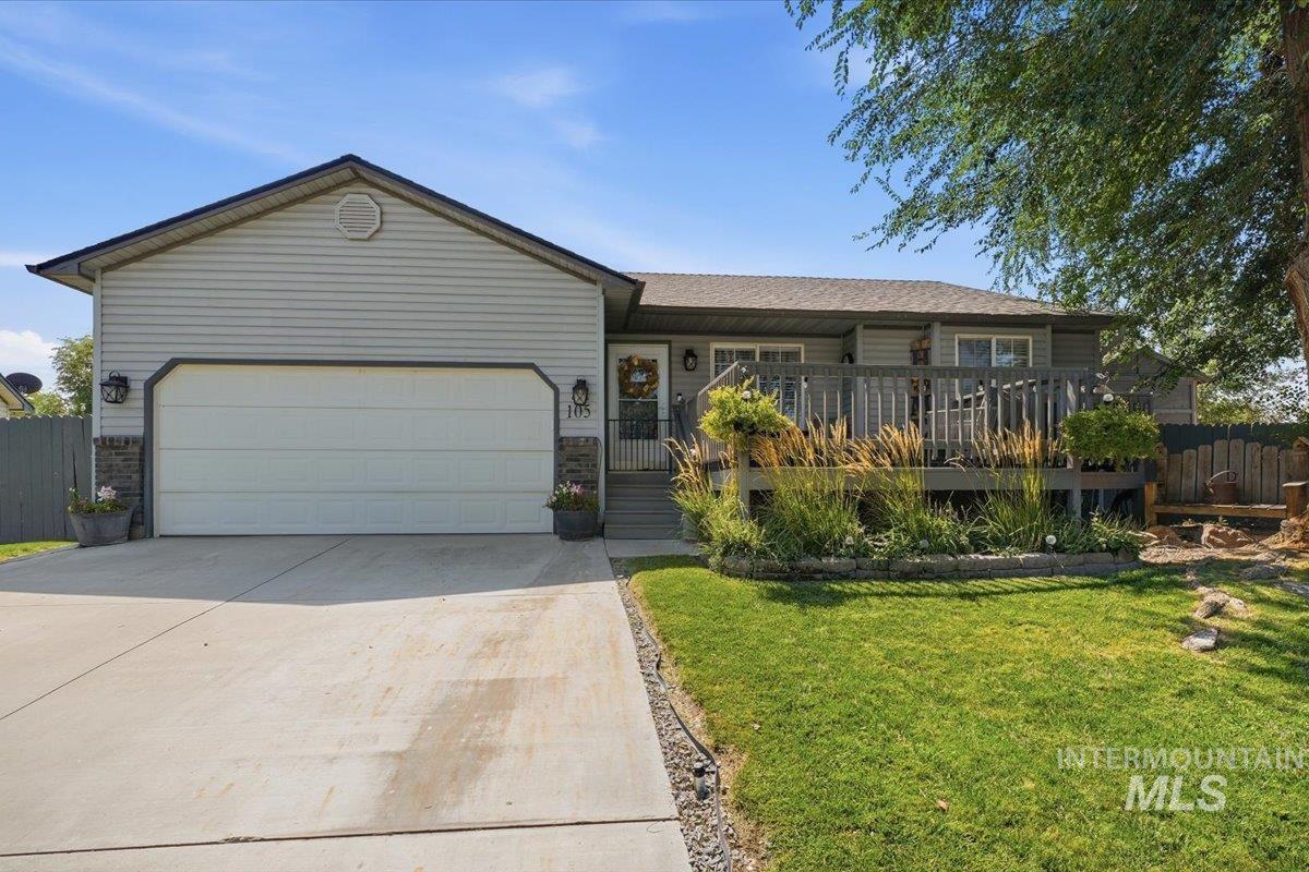 105 Silver Sage Pl Property Photo 1
