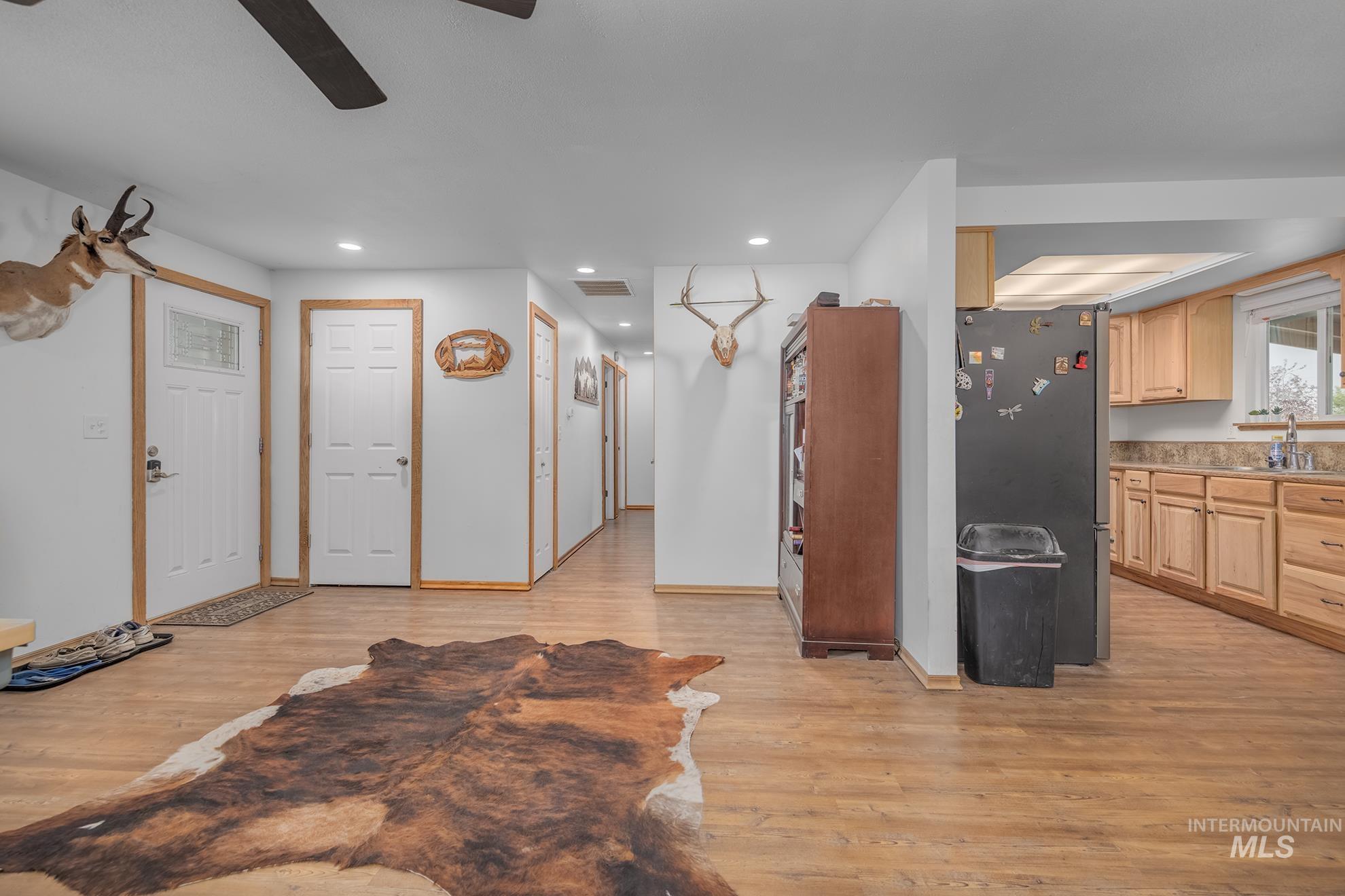 692 15th St Property Photo 10