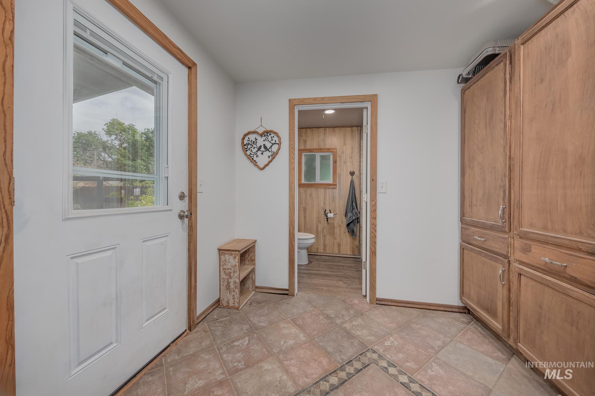 692 15th St Property Photo 17