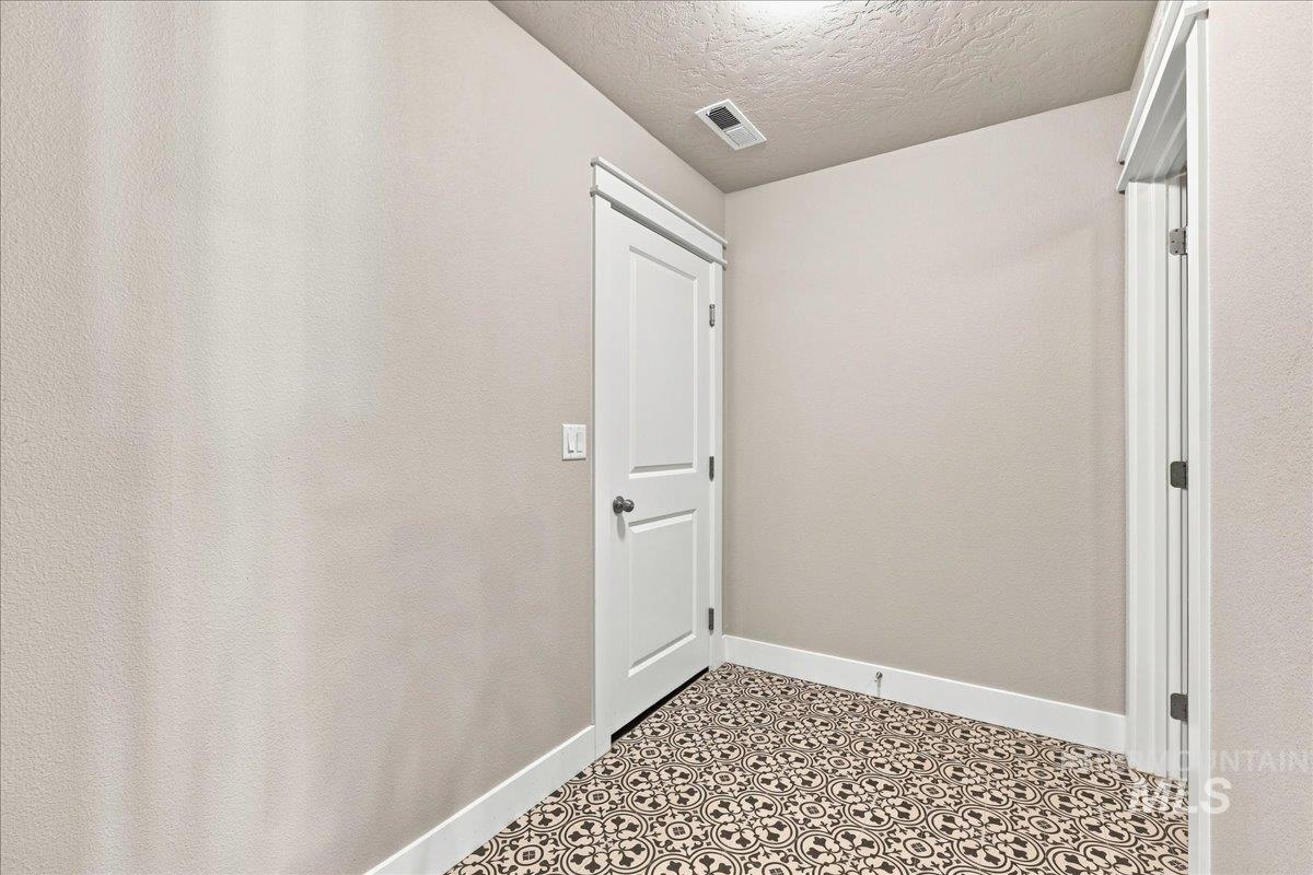 3795 E Berwick Dr Property Photo 28