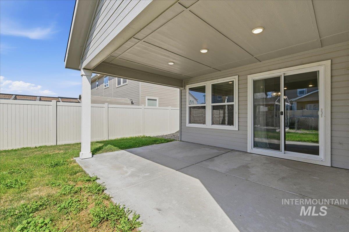 3795 E Berwick Dr Property Photo 33