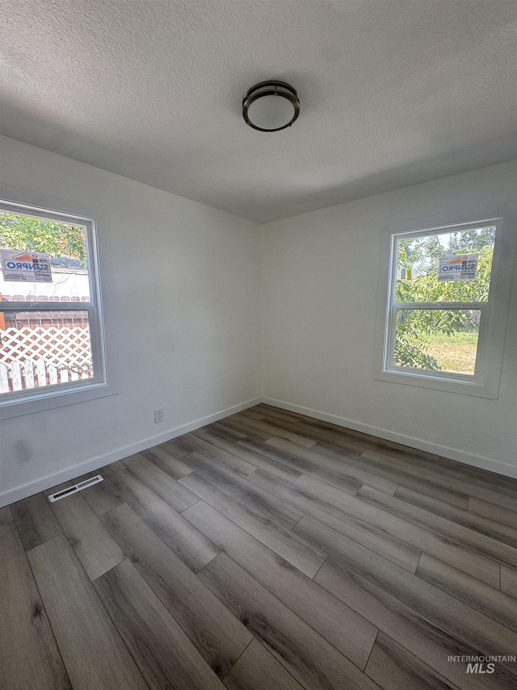 616 S Olive St Property Photo 11