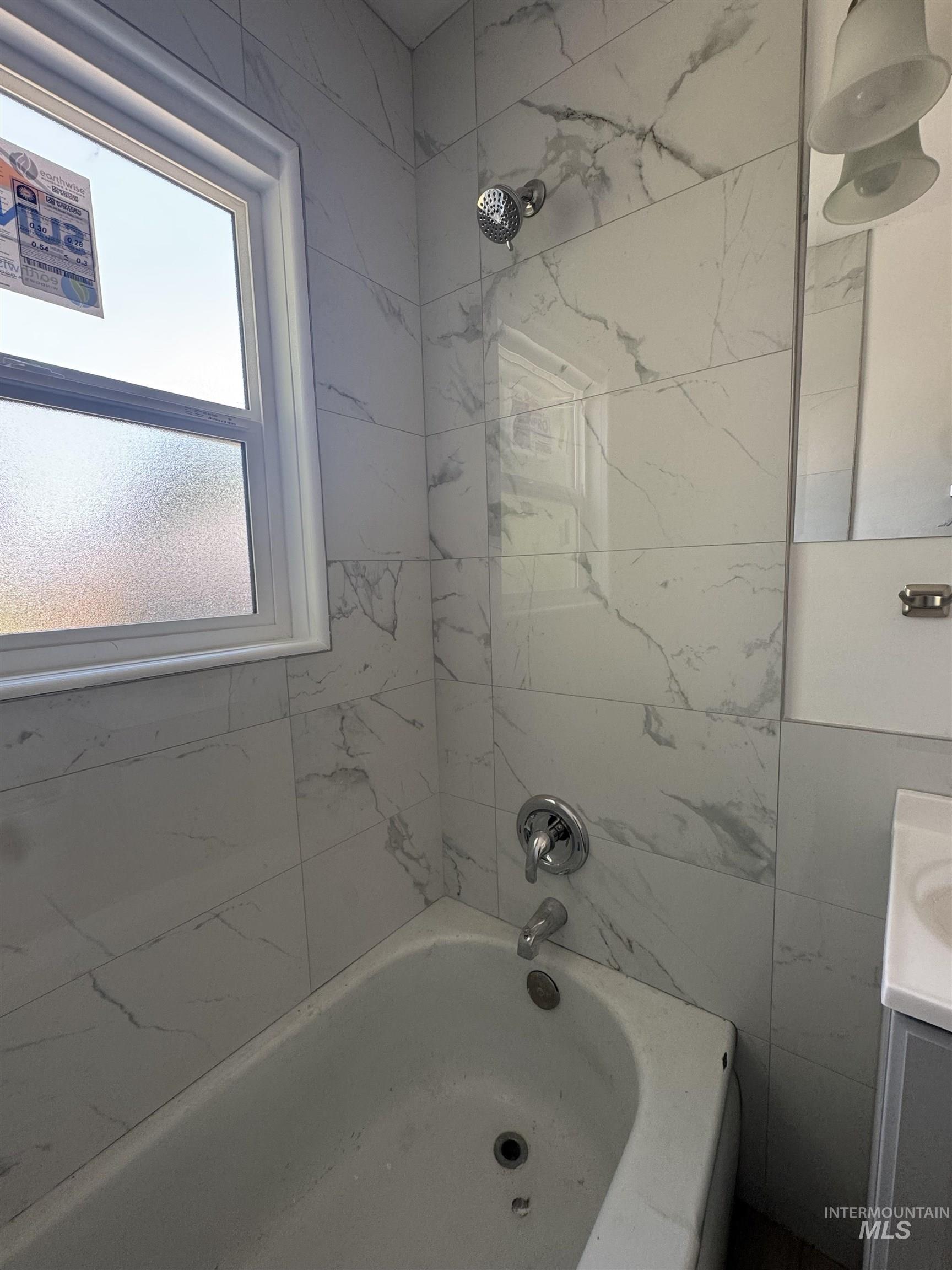 616 S Olive St Property Photo 12