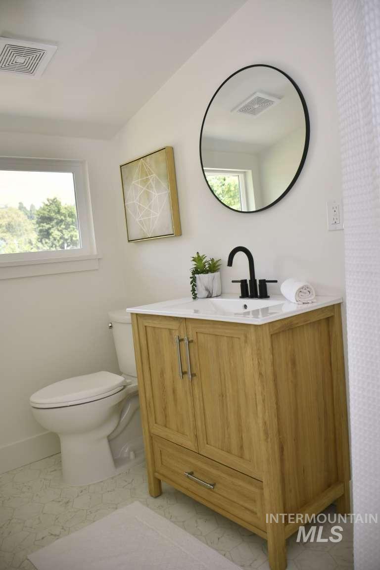 3804 W Catalpa Dr Property Photo 18