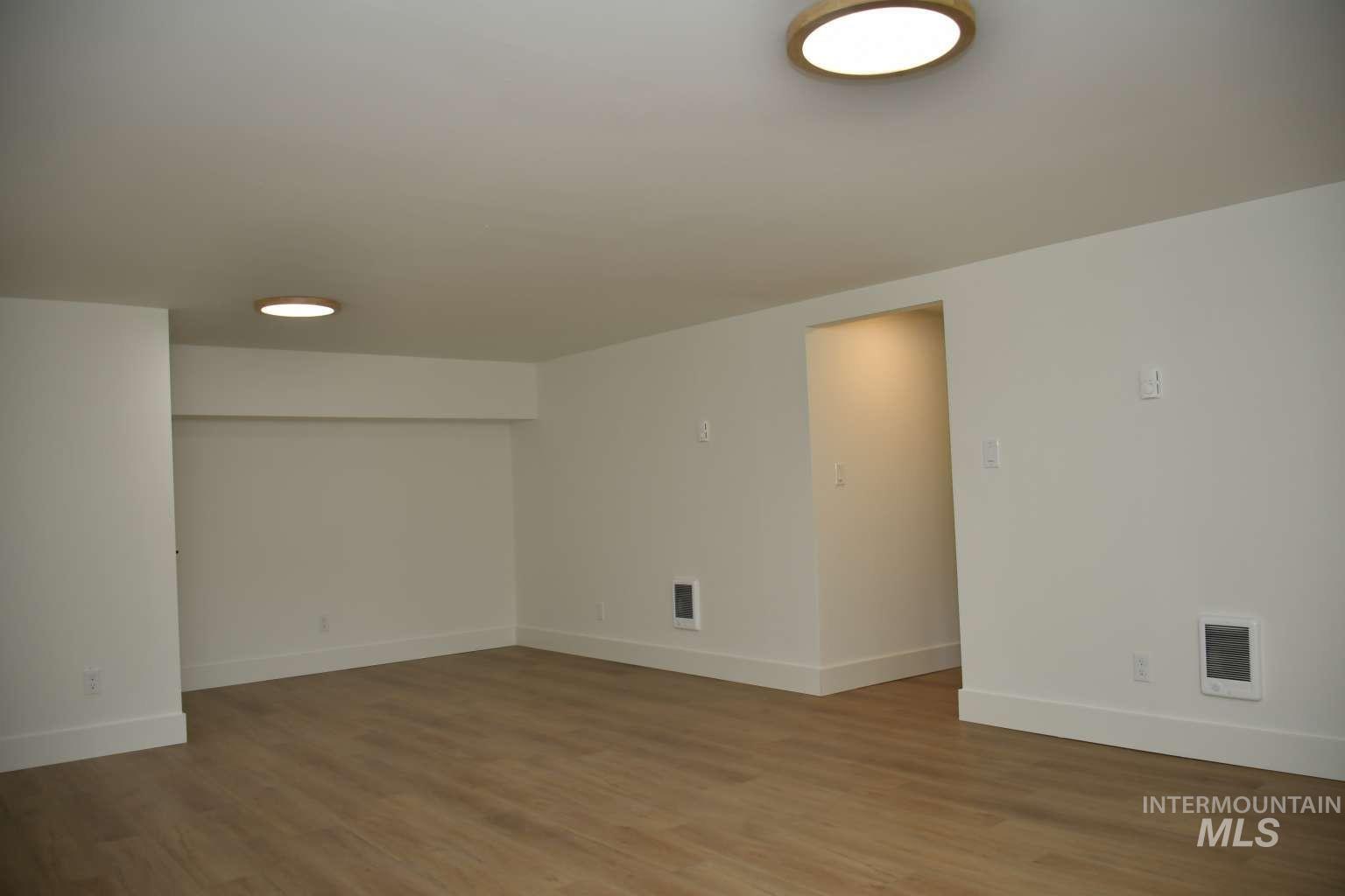 3804 W Catalpa Dr Property Photo 23