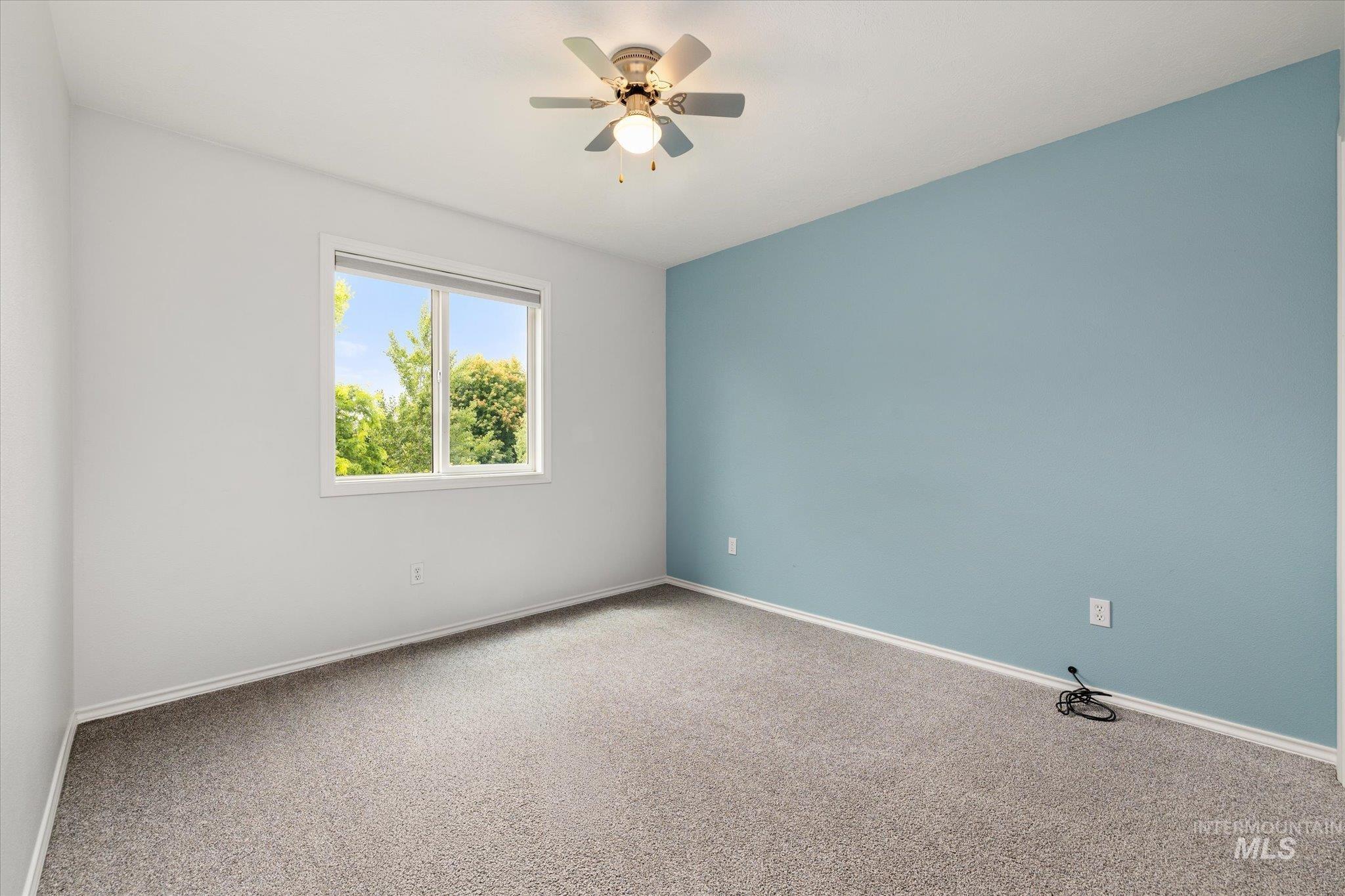 4401 E Burgundy Dr Property Photo 27
