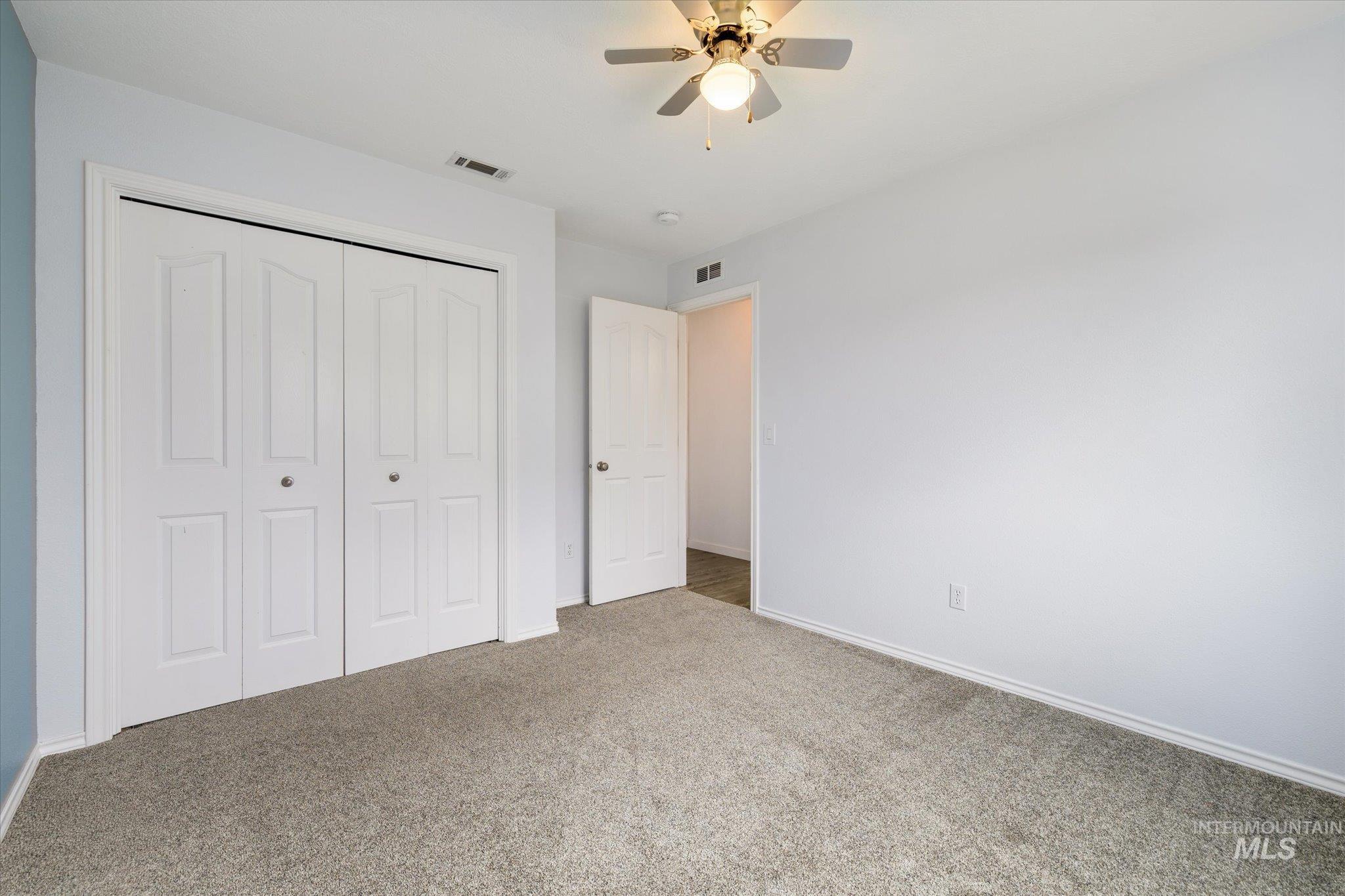4401 E Burgundy Dr Property Photo 28