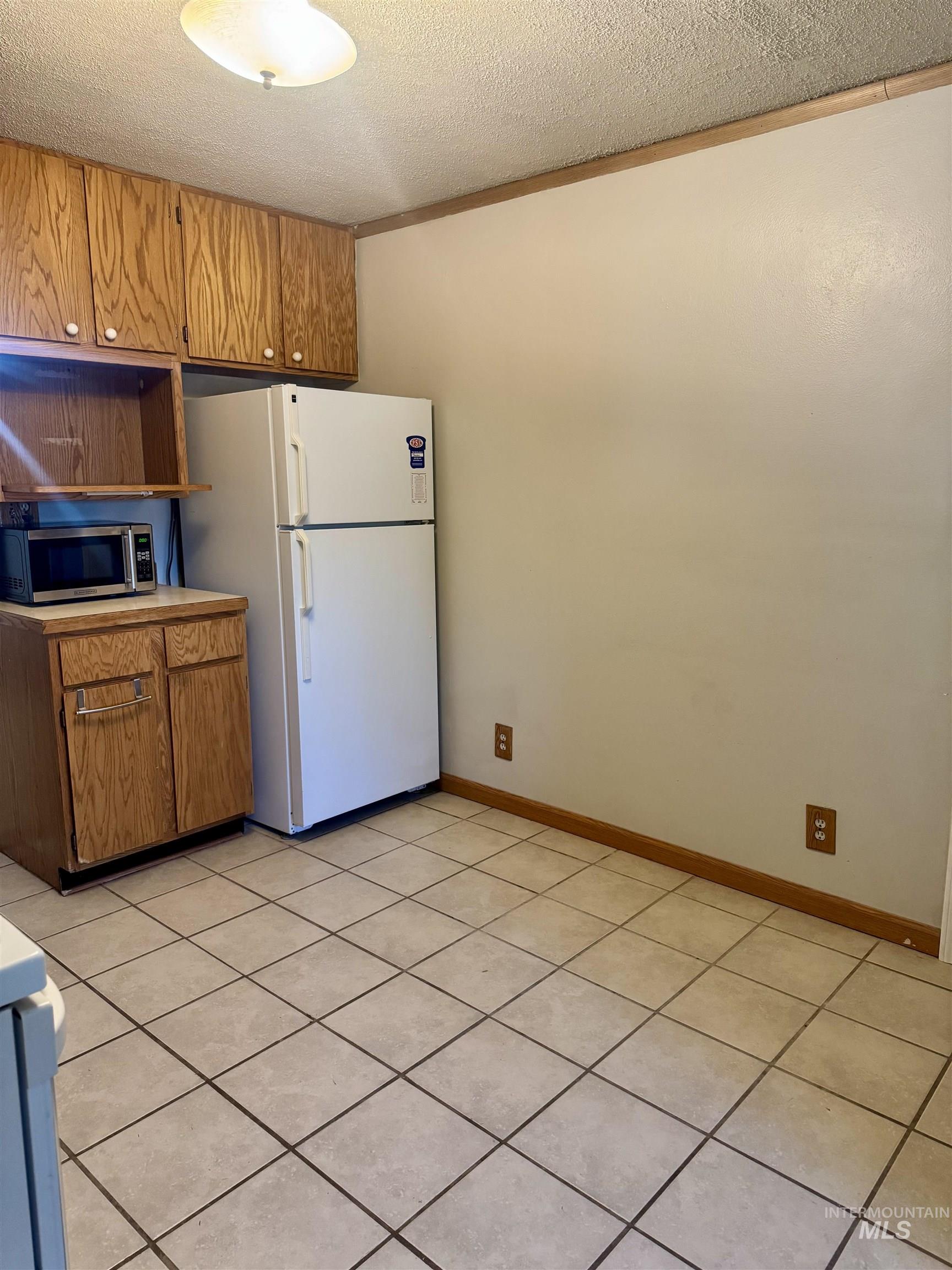 112 6th St Property Photo 10