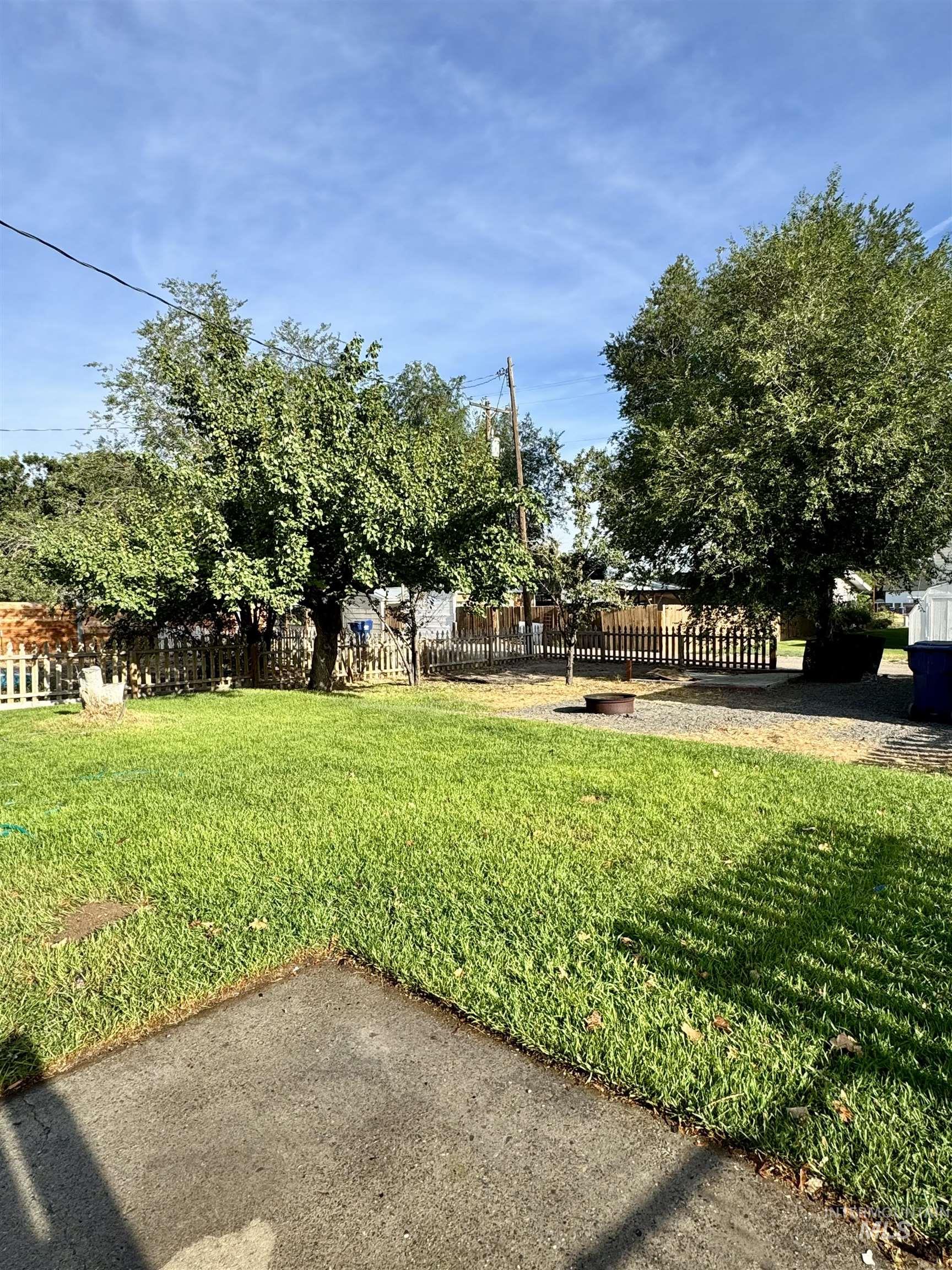 112 6th St Property Photo 20