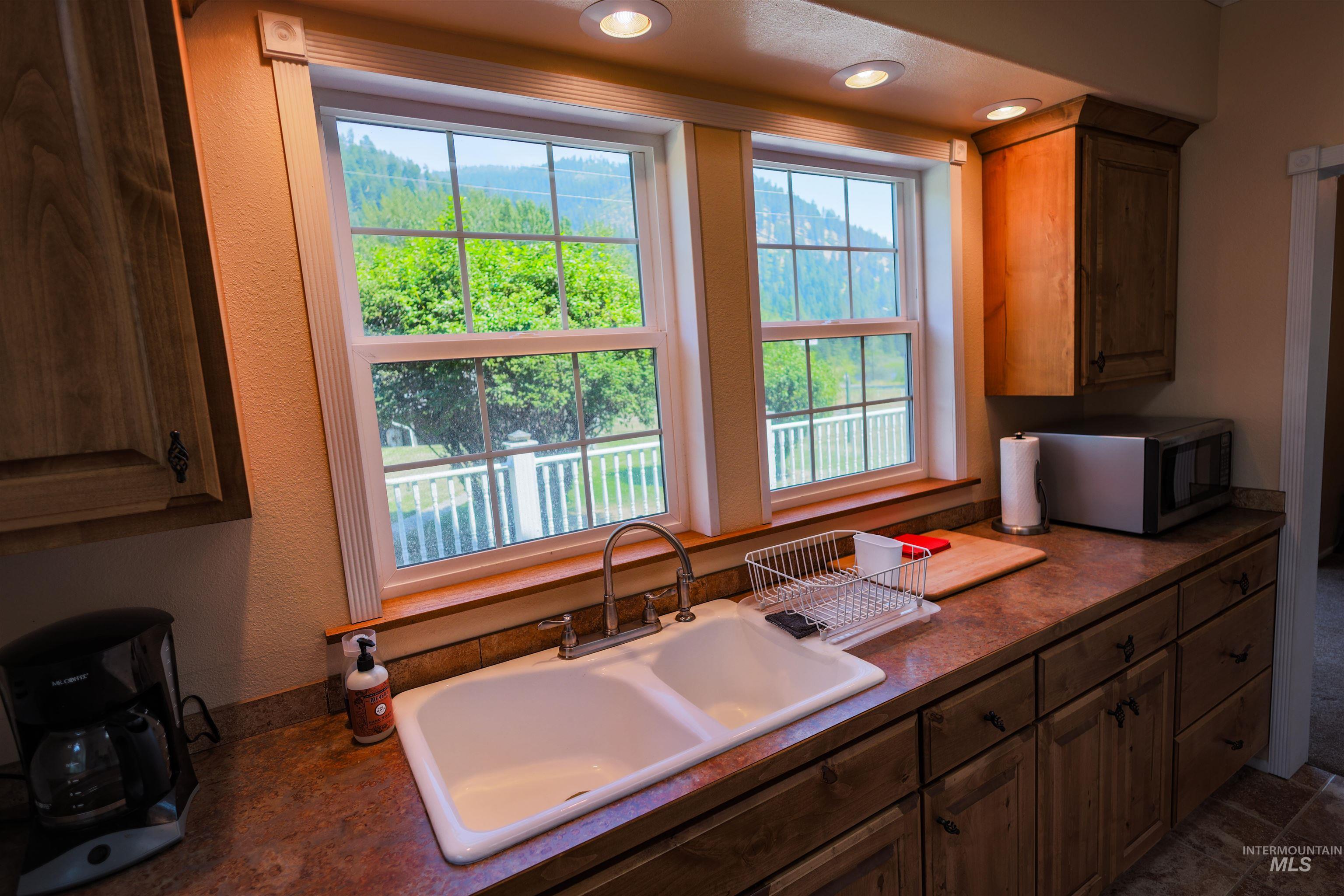 7715 Highway 12 Property Photo 9