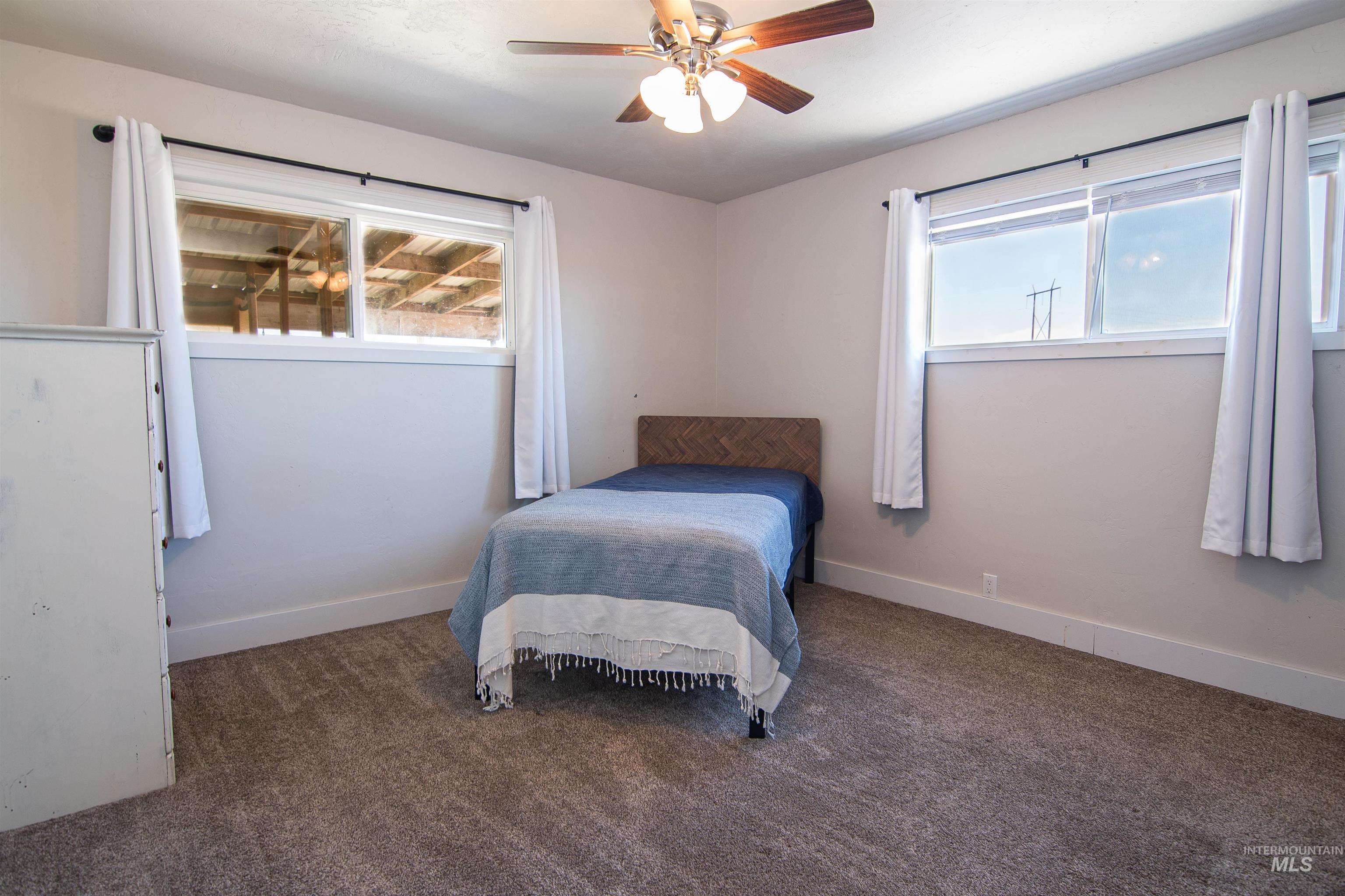 118 S 2900 E Property Photo 11