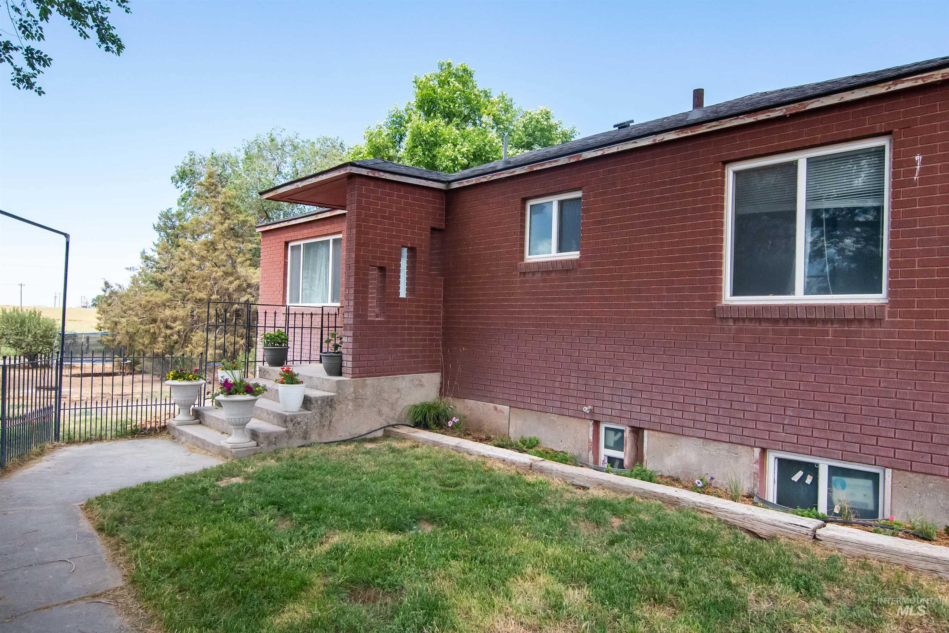118 S 2900 E Property Photo 13