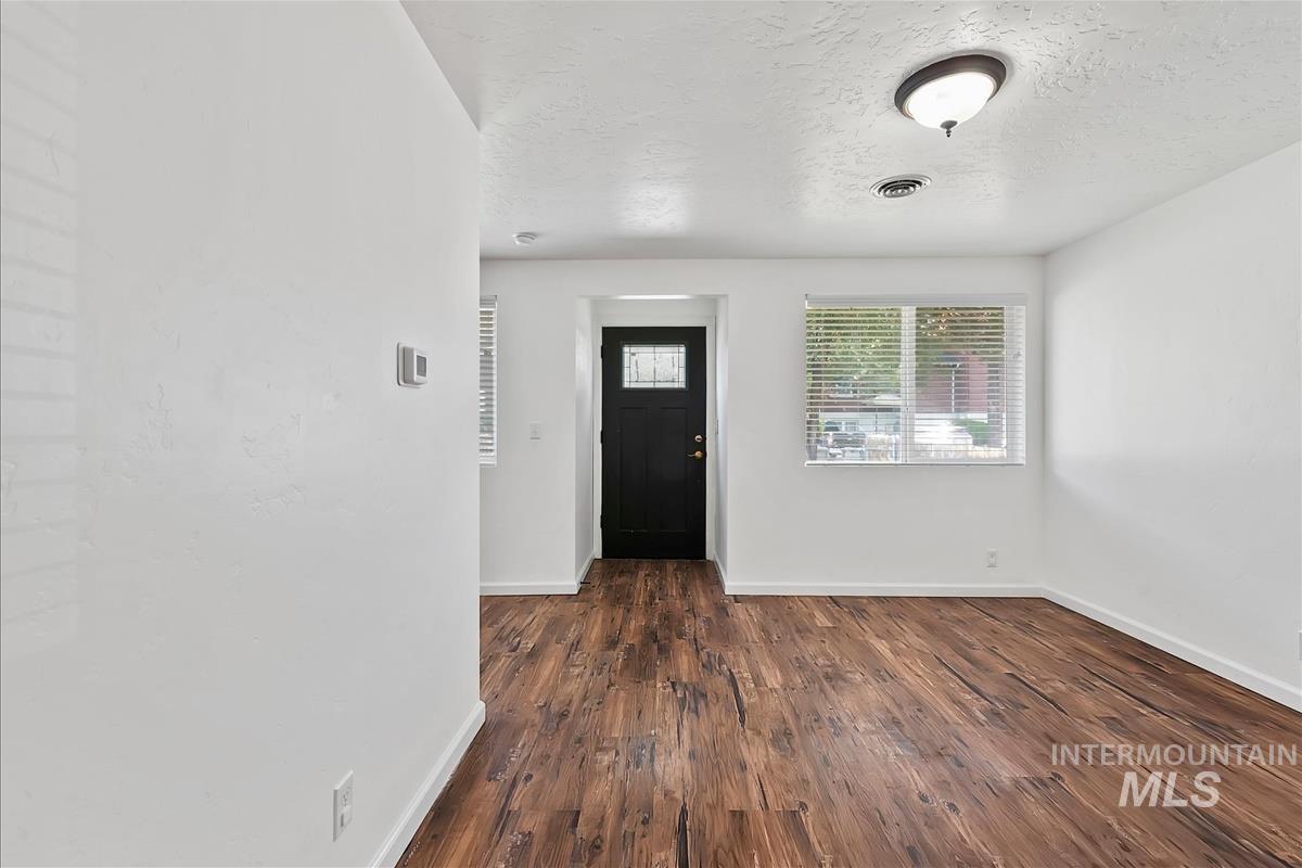 1512 8th St. S. Property Photo 3