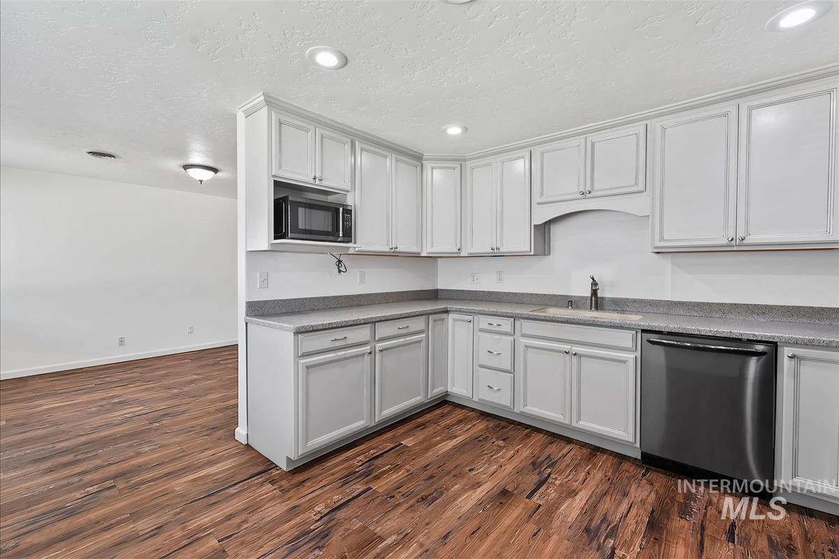 1512 8th St. S. Property Photo 10
