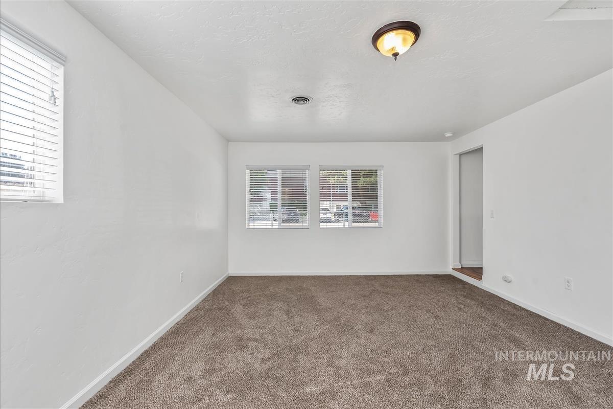 1512 8th St. S. Property Photo 15