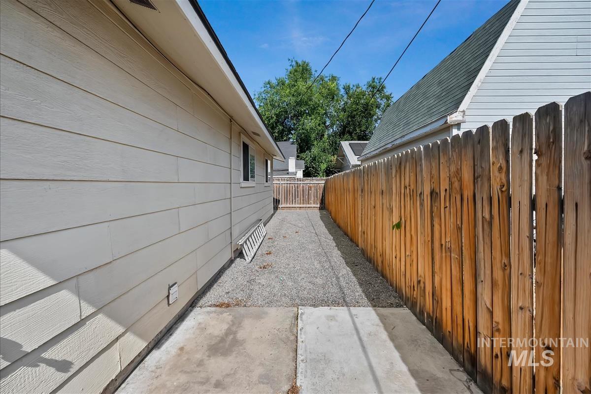 1512 8th St. S. Property Photo 25