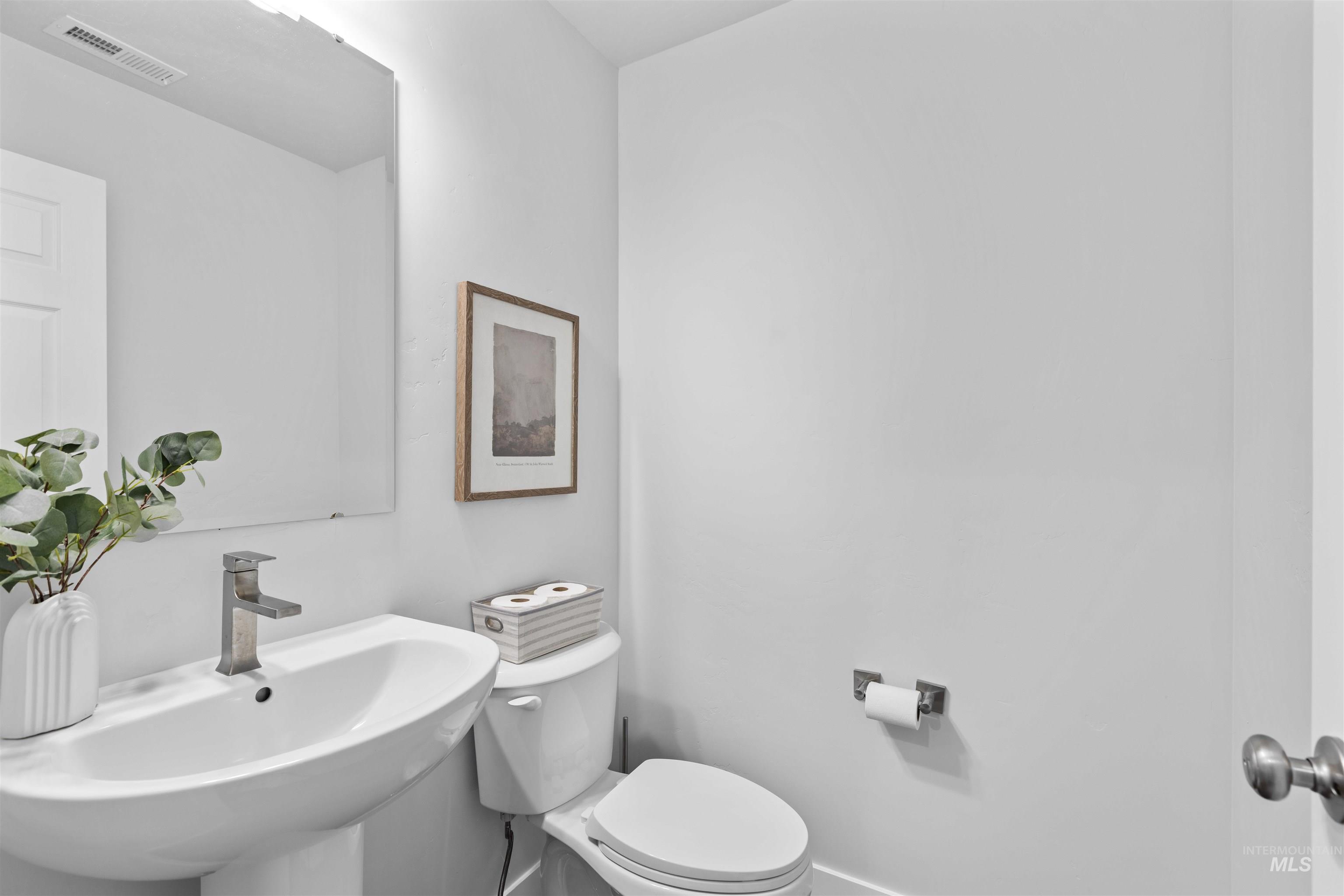 2747 E Valley Wind St Property Photo 24