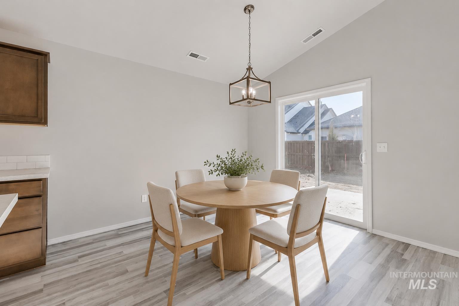 4347 W Sunny Cove St Property Photo 8