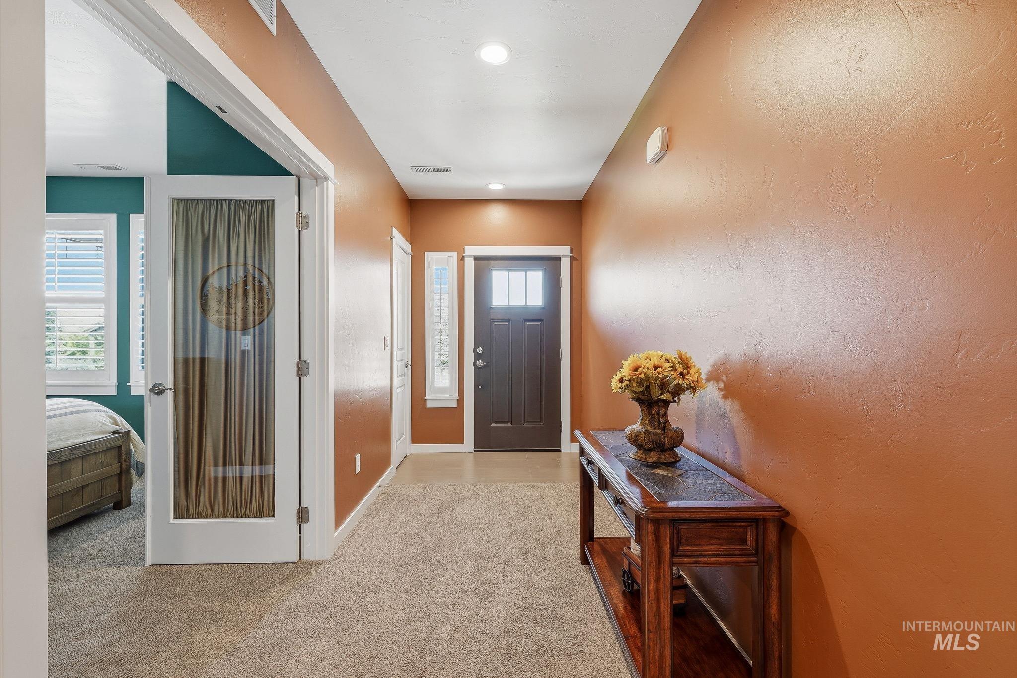 1603 W Cactus Property Photo 5