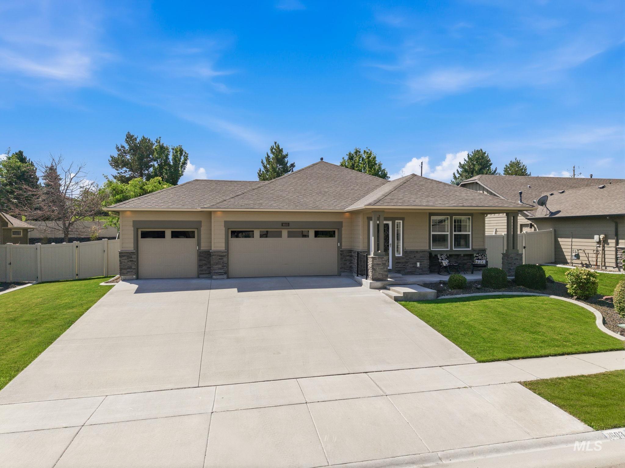 1603 W Cactus Property Photo 38