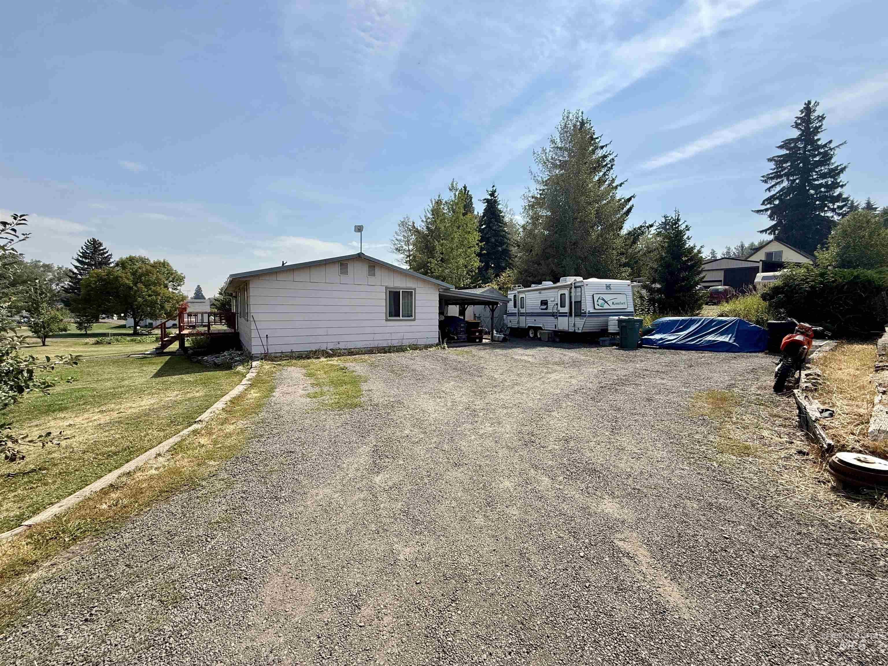 810 4th Ave Property Photo 24