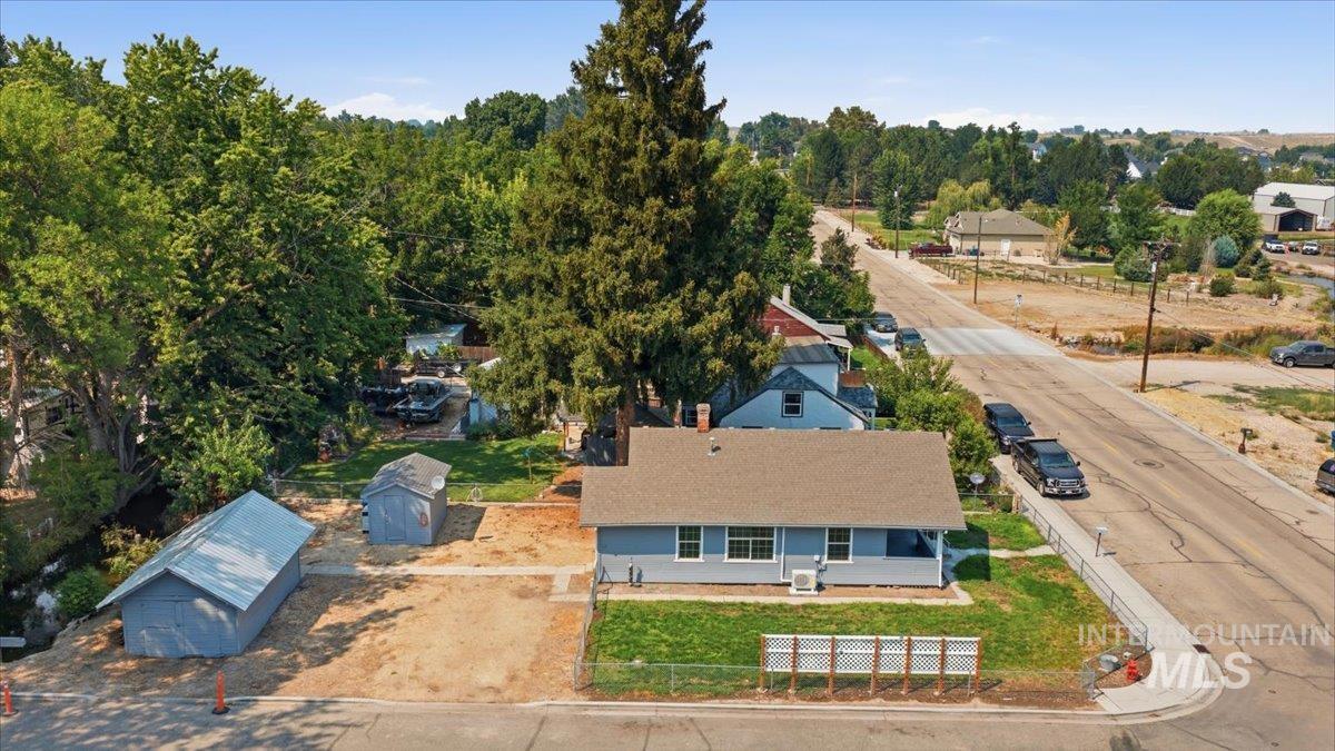103 N Dewey Ave Property Photo 35