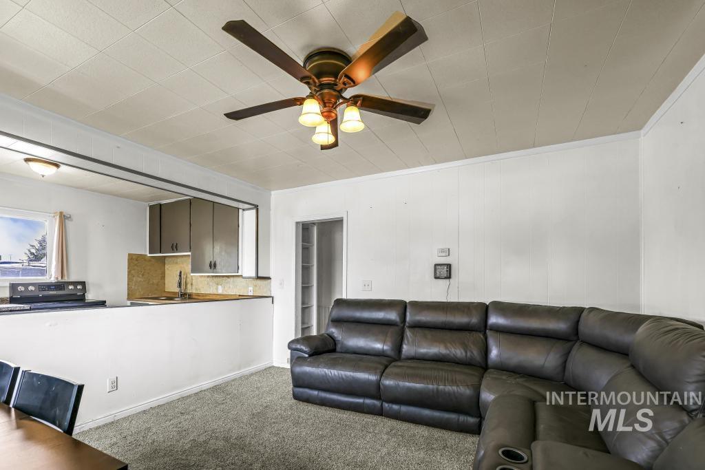 121 North Street Property Photo 11