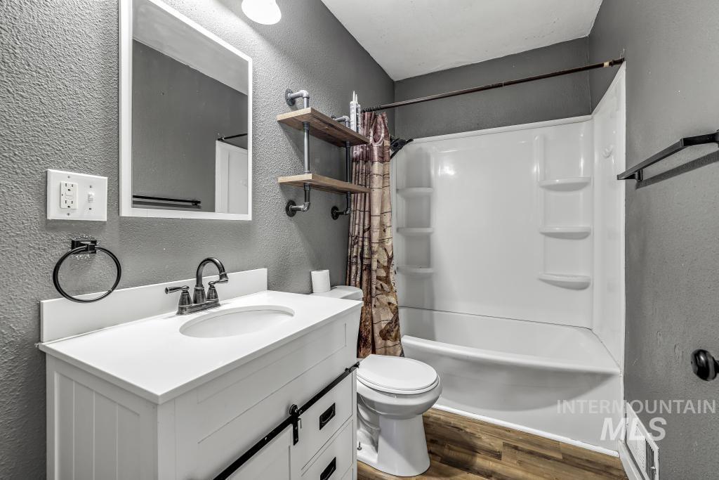 121 North Street Property Photo 15