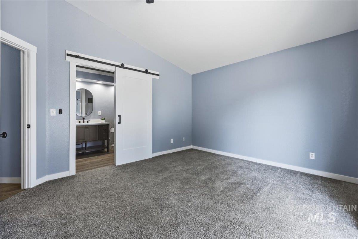 2800 Orion St Property Photo 11